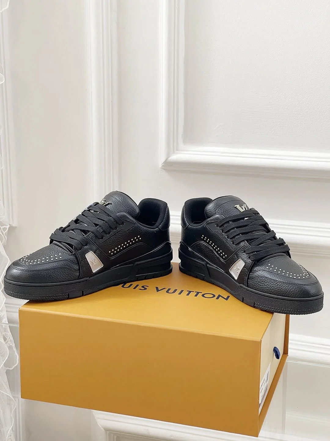 Affordable Louis Vuitton Trainer Sneaker 31460
