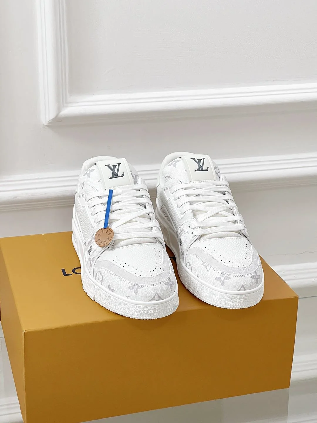 Louis Vuitton Trainer Sneaker HighQuality 31472