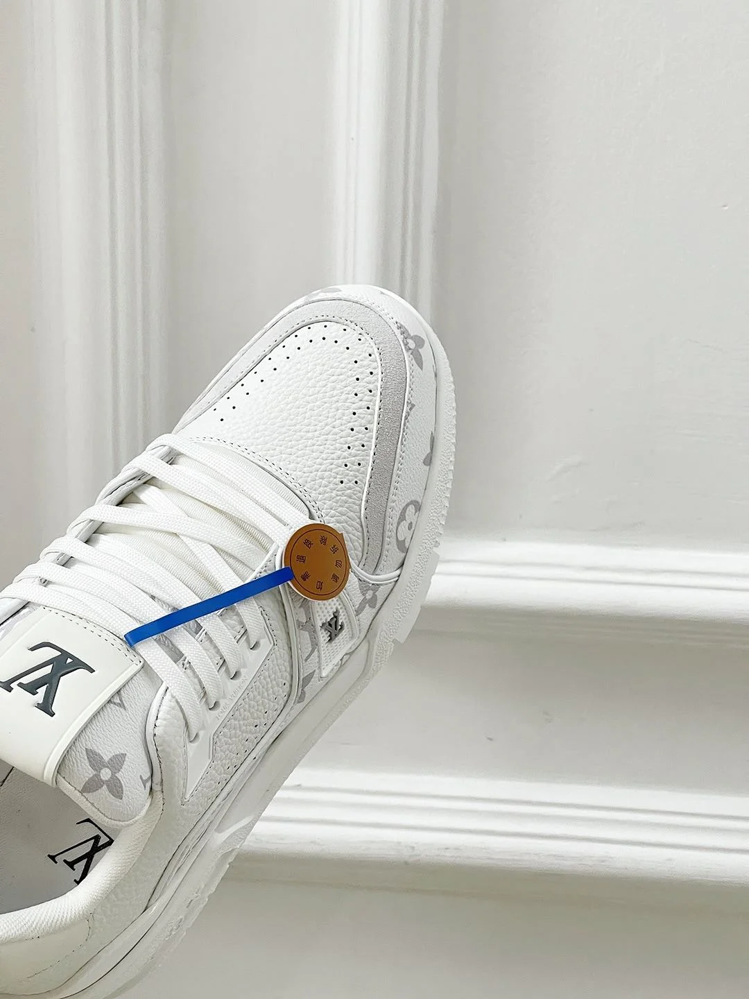 Louis Vuitton Trainer Sneaker HighQuality 31472