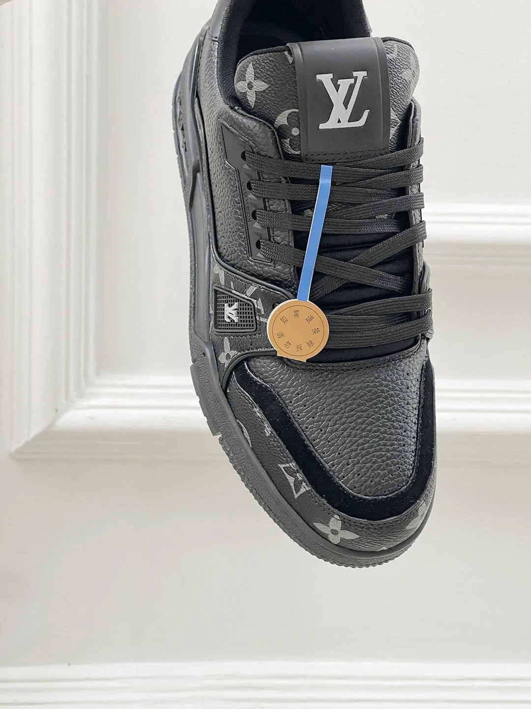 Louis Vuitton Trainer Sneaker Comfortable 31470