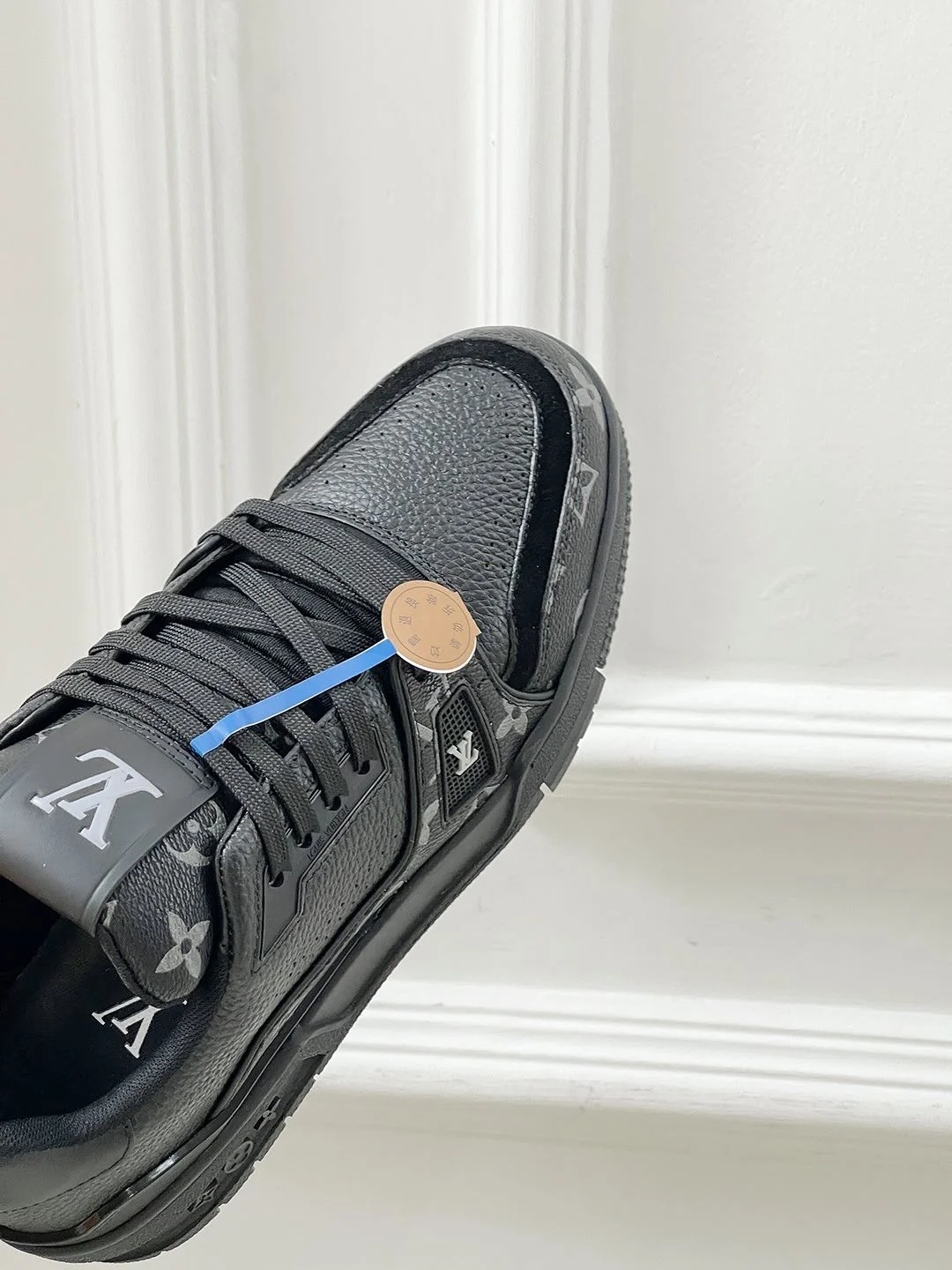 Louis Vuitton Trainer Sneaker Comfortable 31470