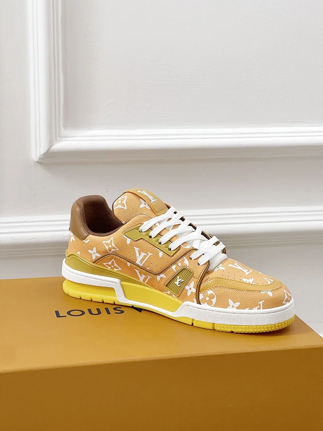 Louis Vuitton Trainer Sneaker Affordable 31452