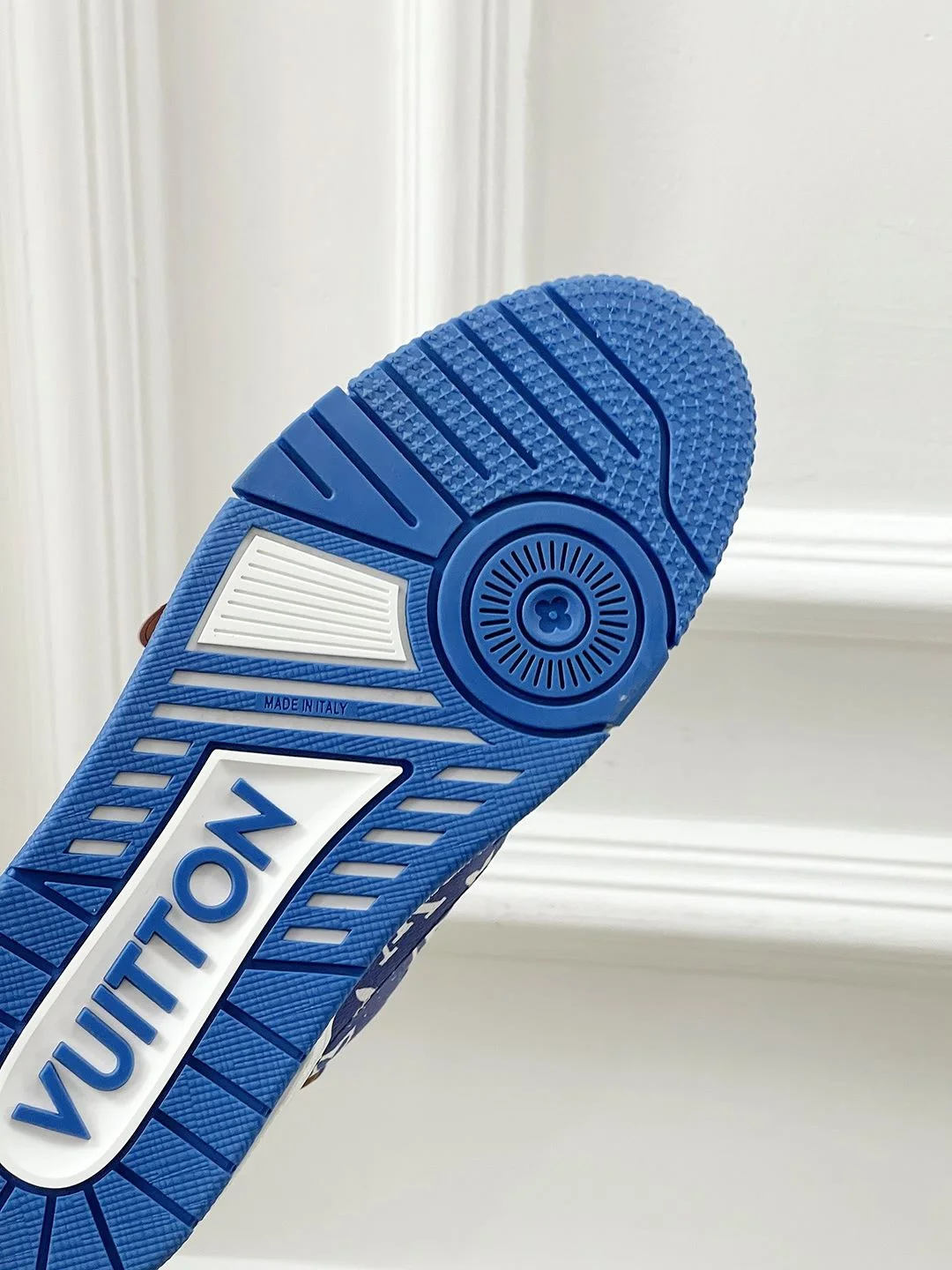 Louis Vuitton Trainer Sneaker TravelReady 31467