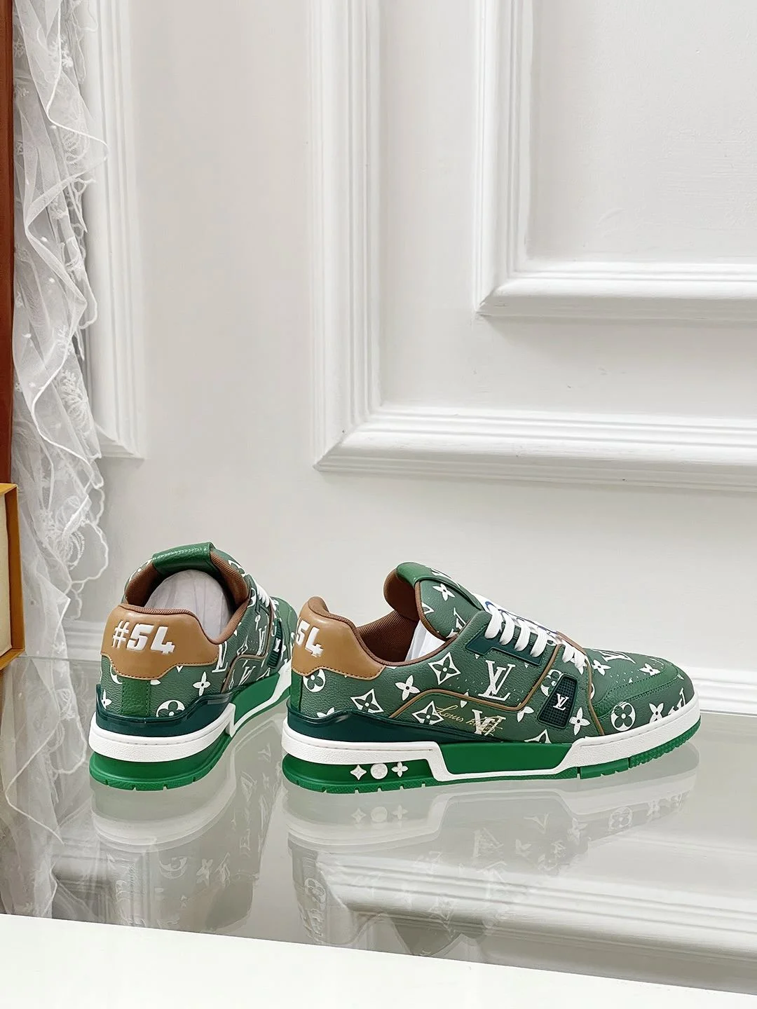 Versatile Louis Vuitton Trainer Sneaker 31471