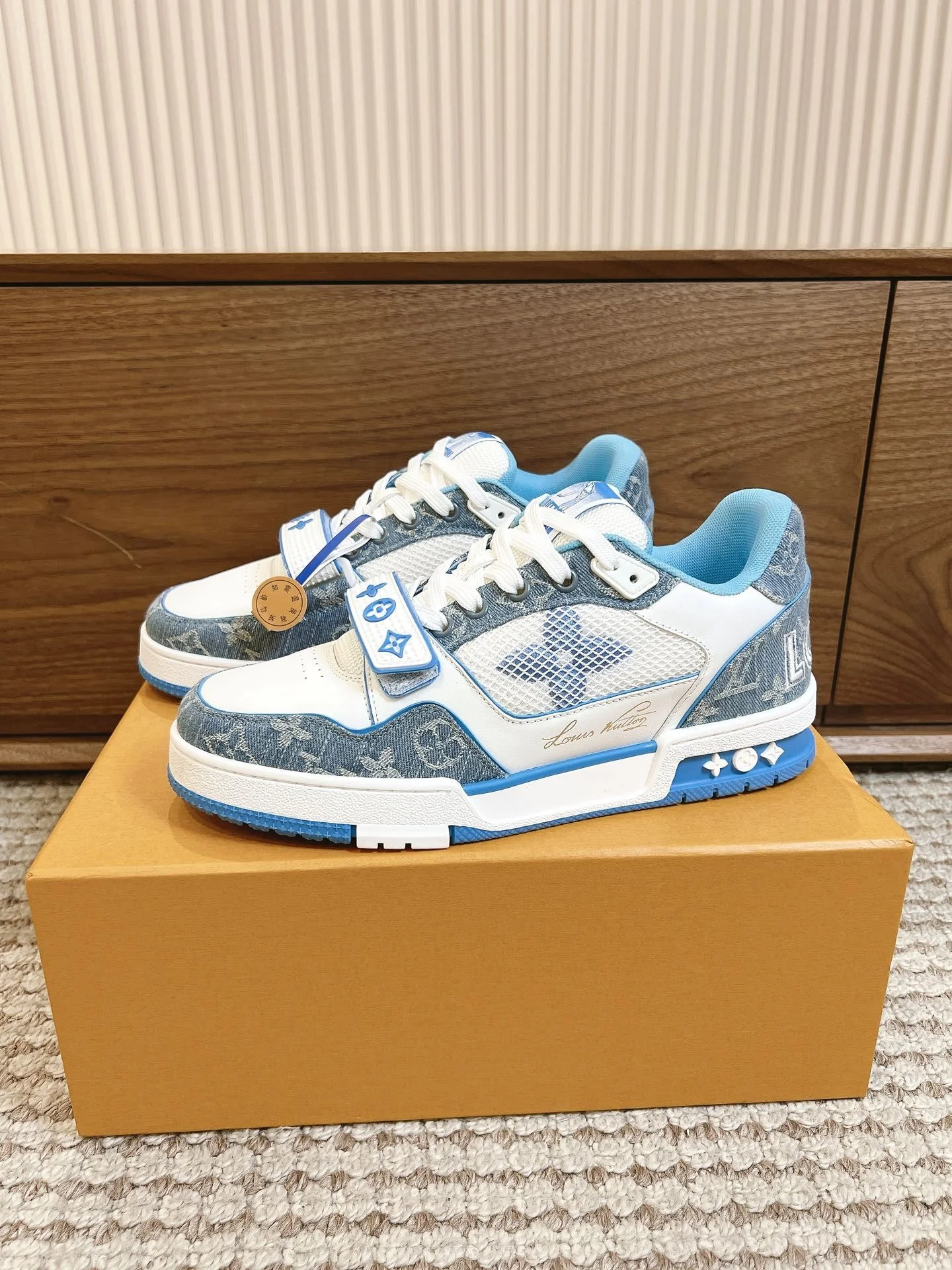 Durable Louis Vuitton Trainer Sneaker 31457