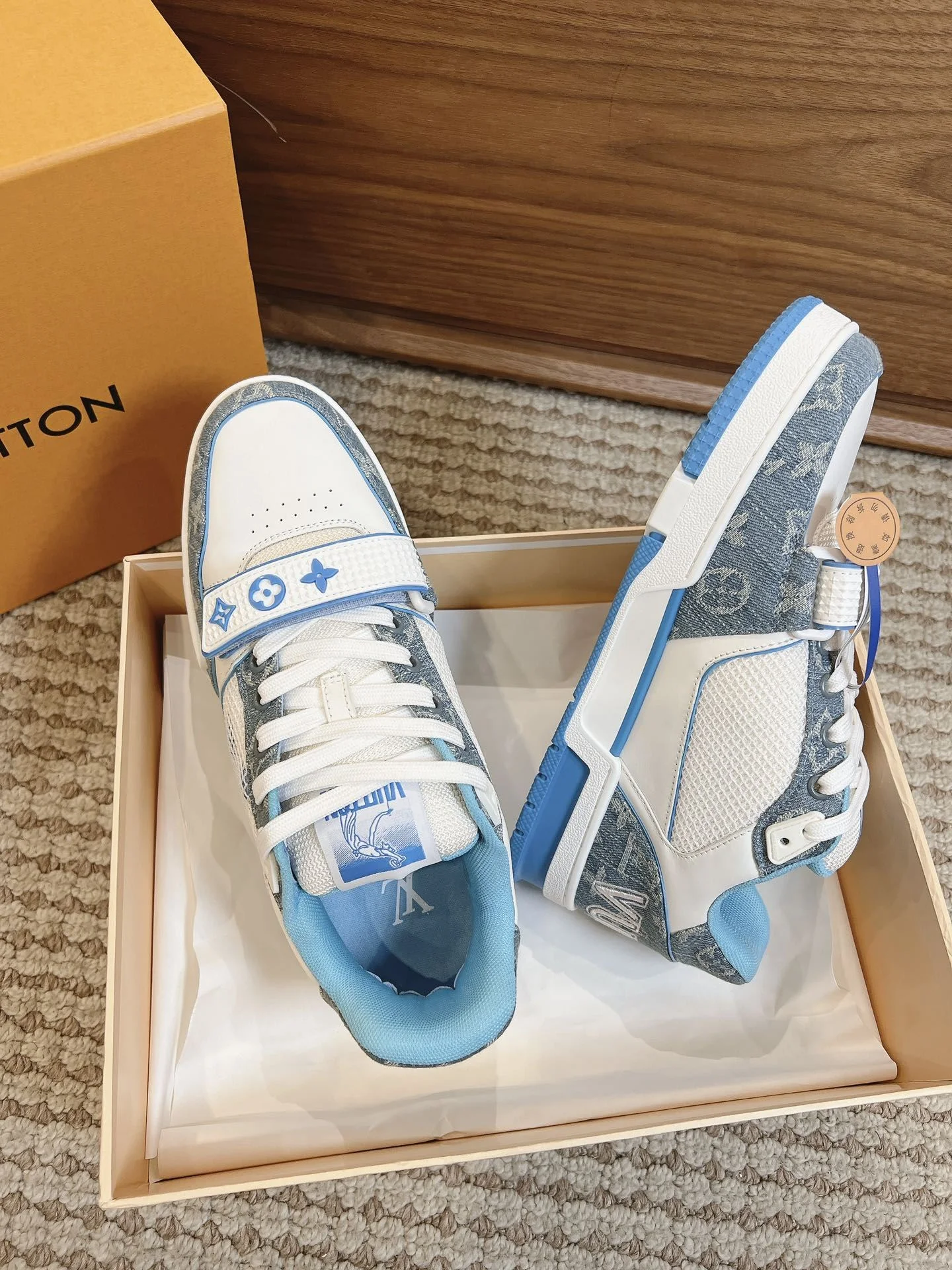 Durable Louis Vuitton Trainer Sneaker 31457