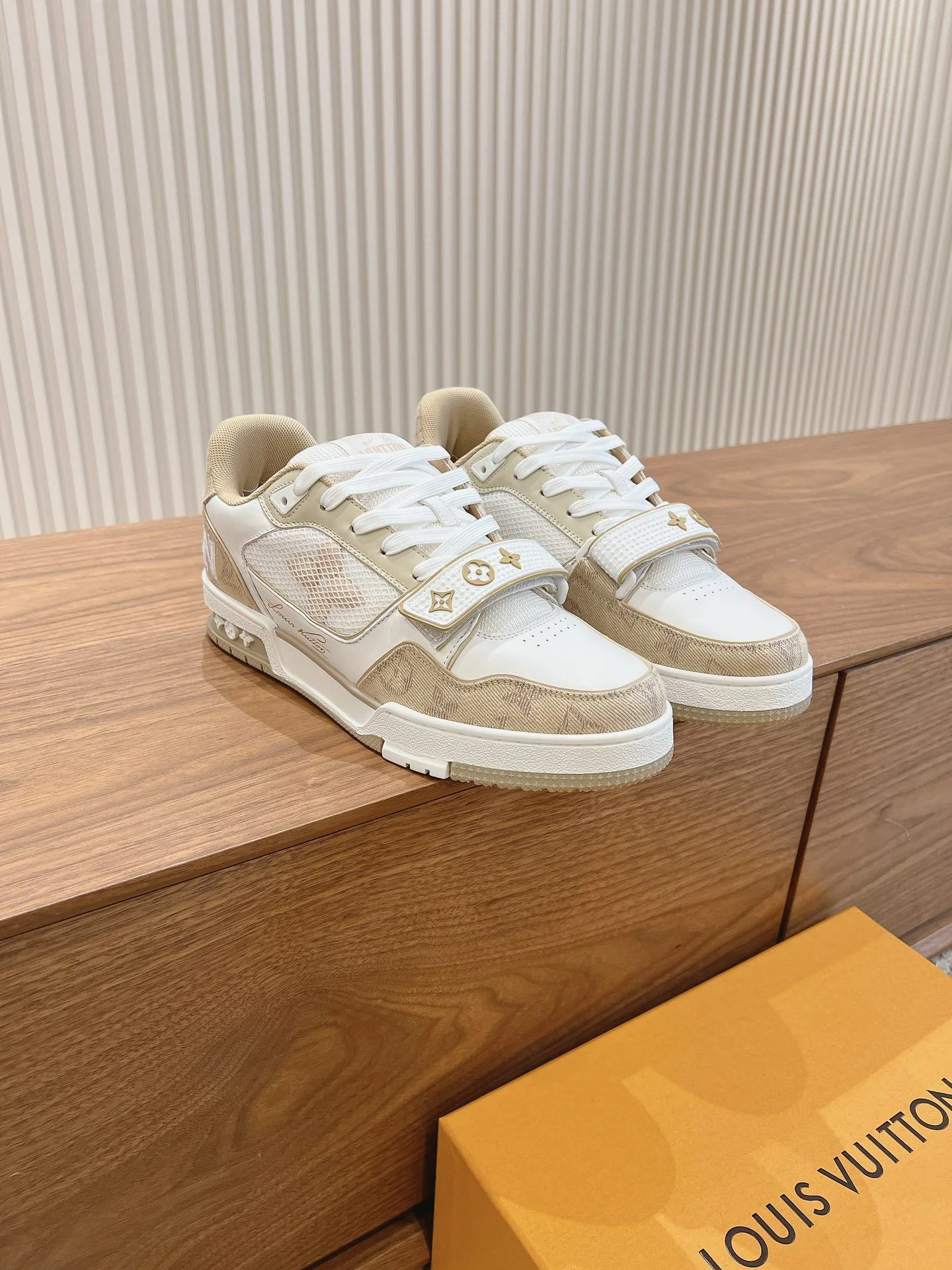ZeroBulk Louis Vuitton Trainer Sneaker 31453