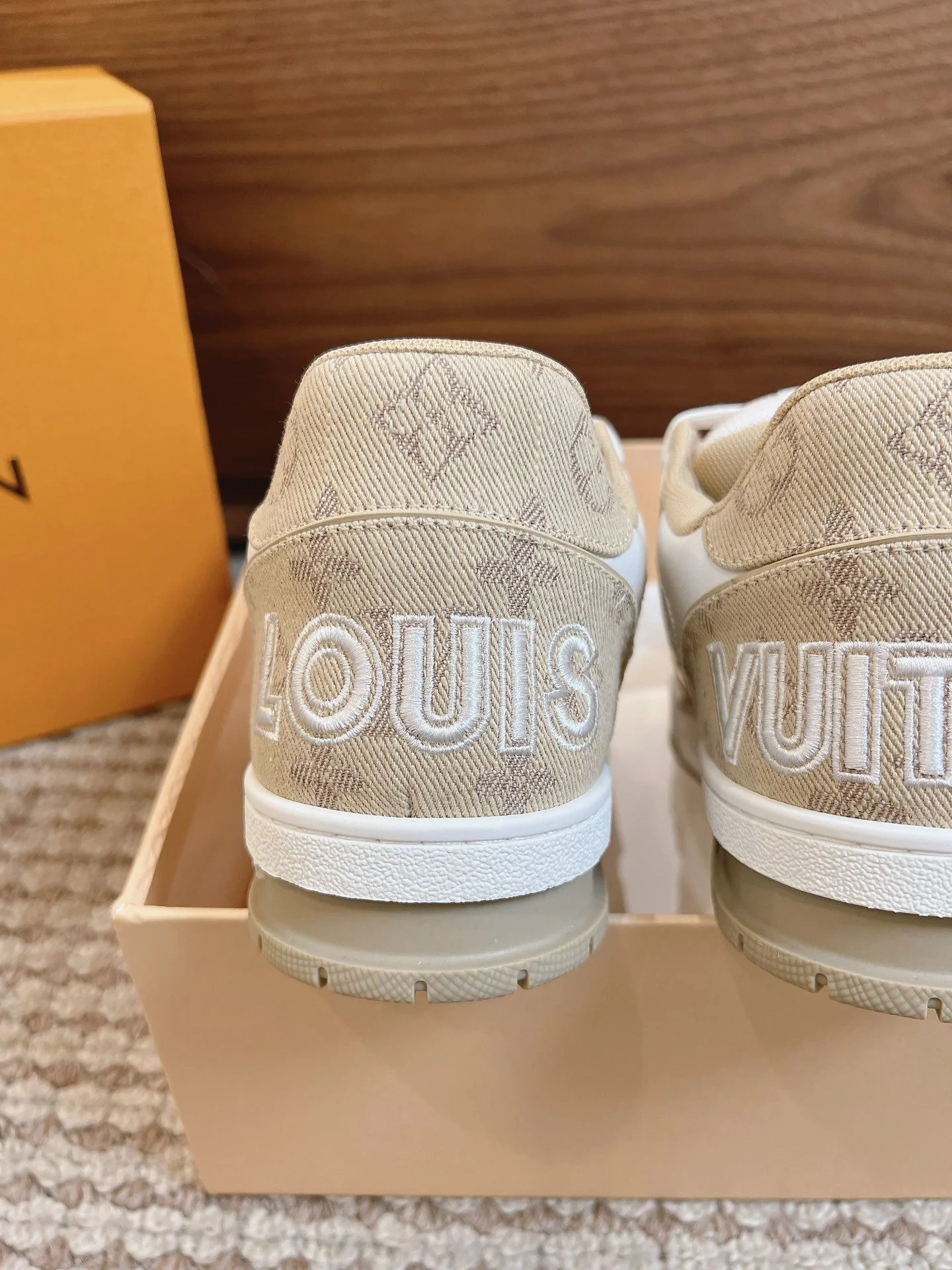 ZeroBulk Louis Vuitton Trainer Sneaker 31453