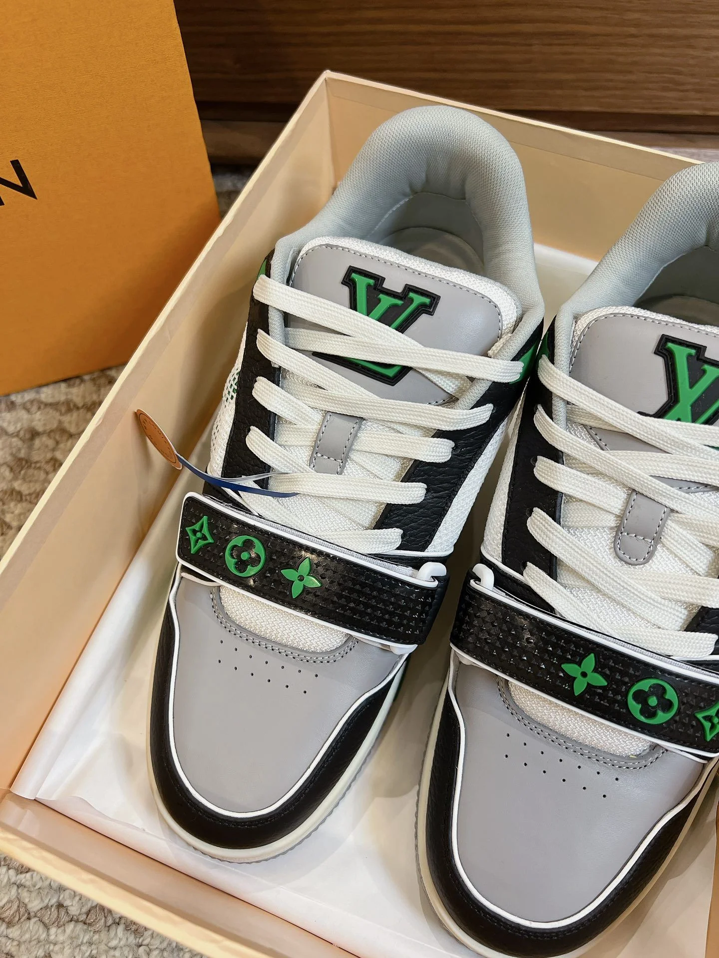 Louis Vuitton Trainer Sneaker Soft 31459