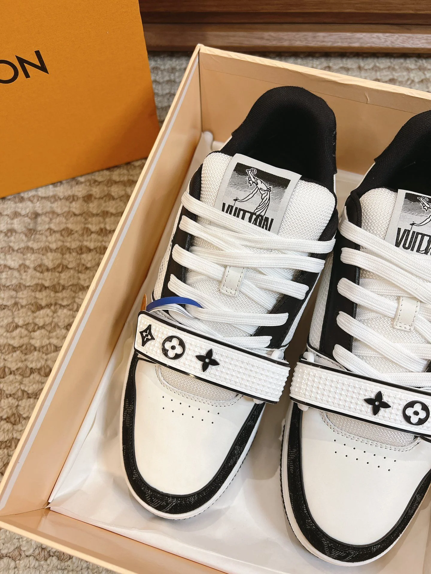 ZipUp Louis Vuitton Trainer Sneaker 31442