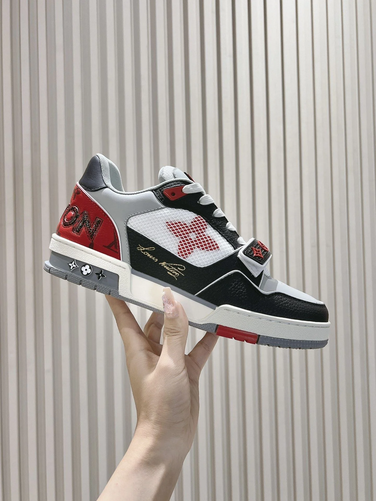 Louis Vuitton Trainer Sneaker BestValue 31450