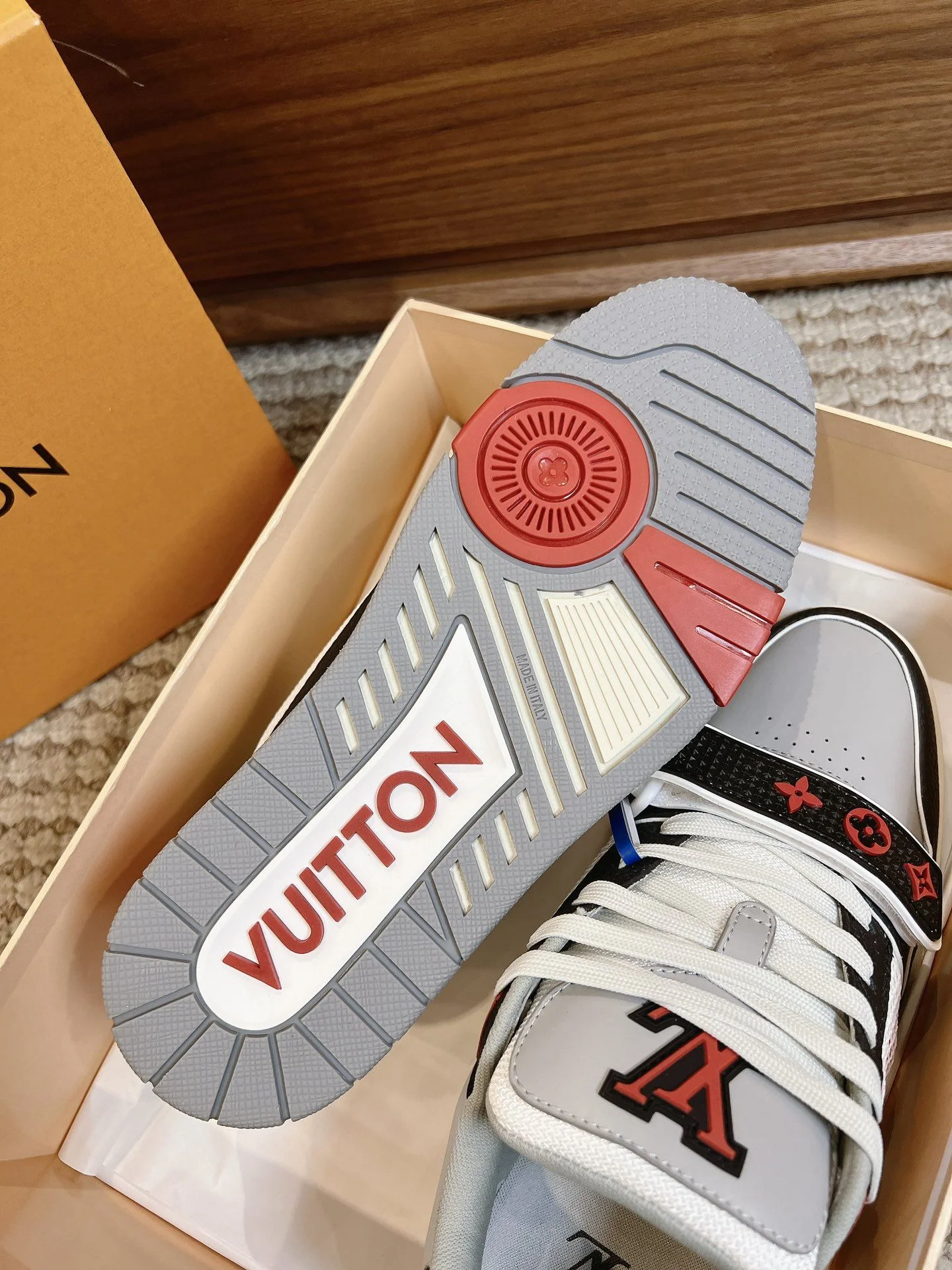 Louis Vuitton Trainer Sneaker BestValue 31450