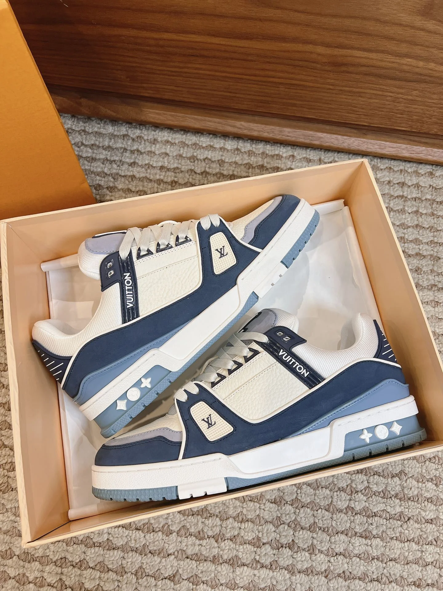 SmartChoice Louis Vuitton Trainer Sneaker 31444