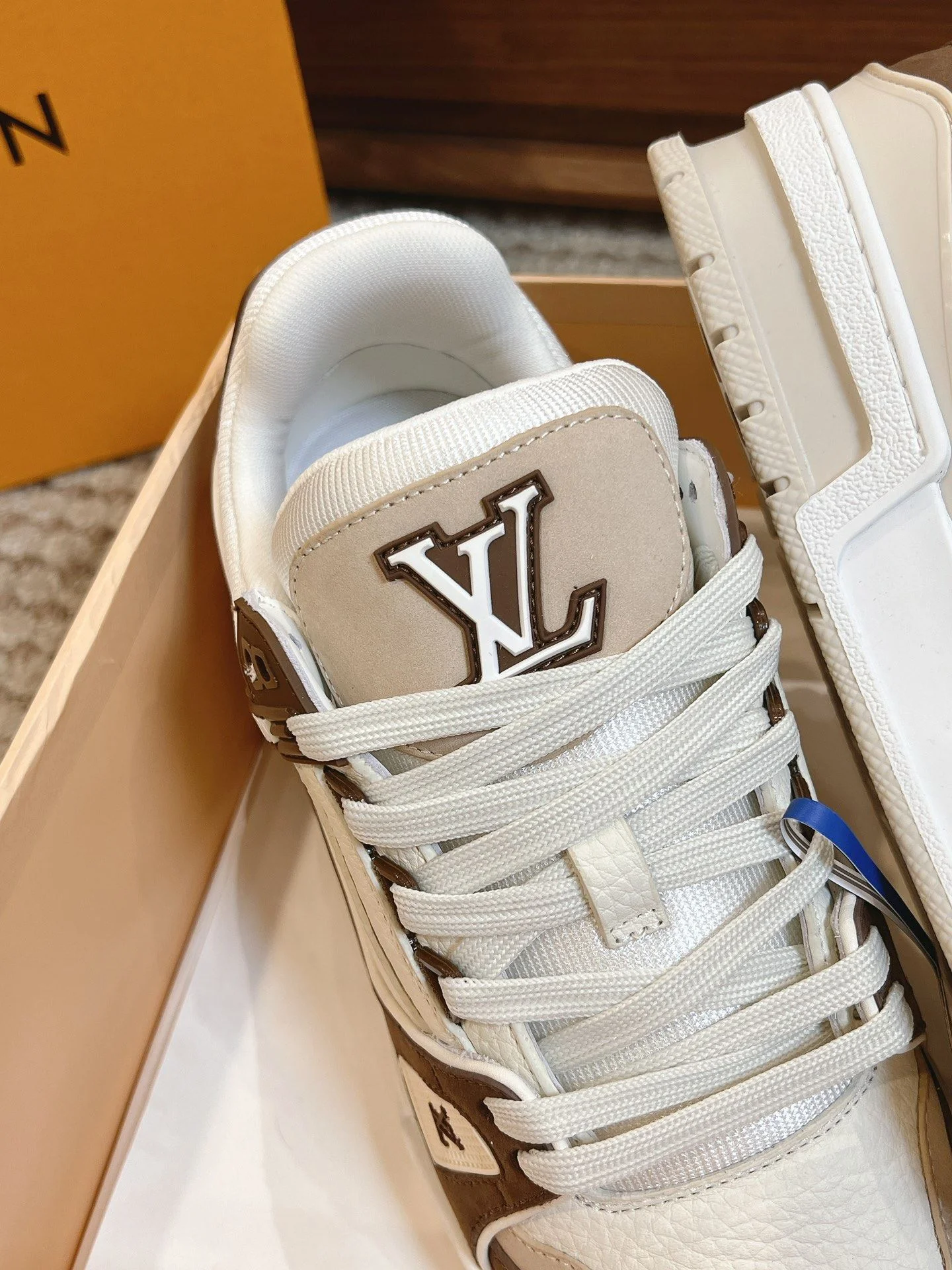 WaterResistant Louis Vuitton Trainer Sneaker 31449