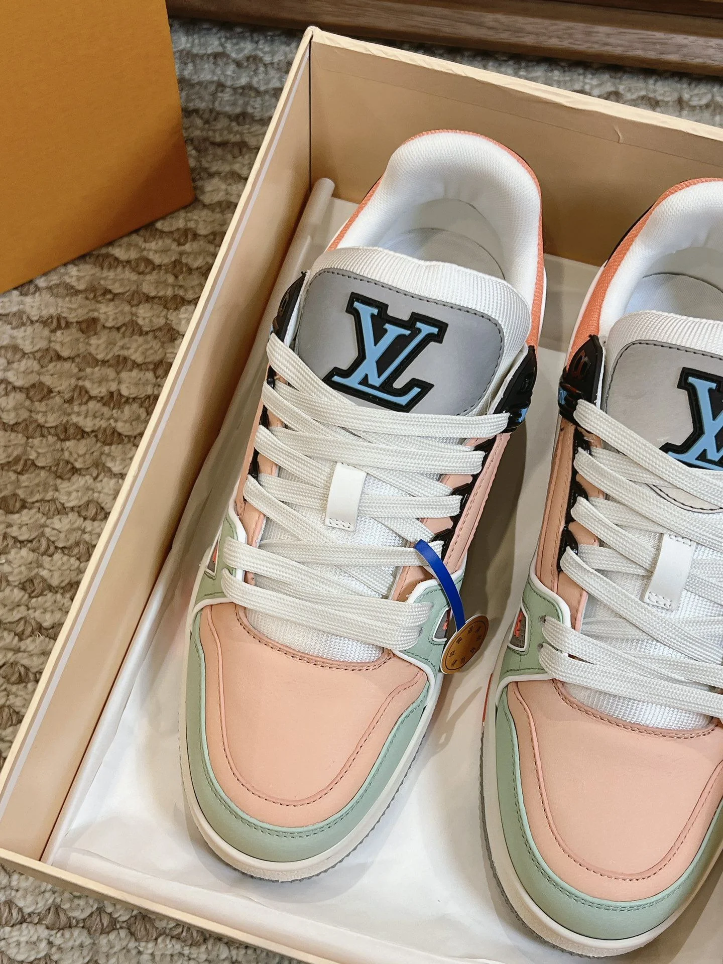 Louis Vuitton Trainer Sneaker Lightweight 31441