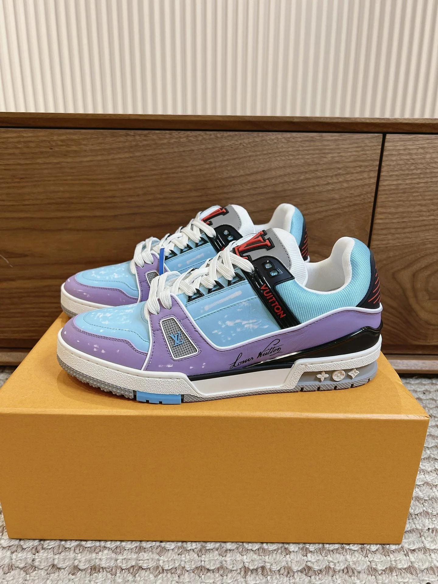 TopPick Louis Vuitton Trainer Sneaker 31443