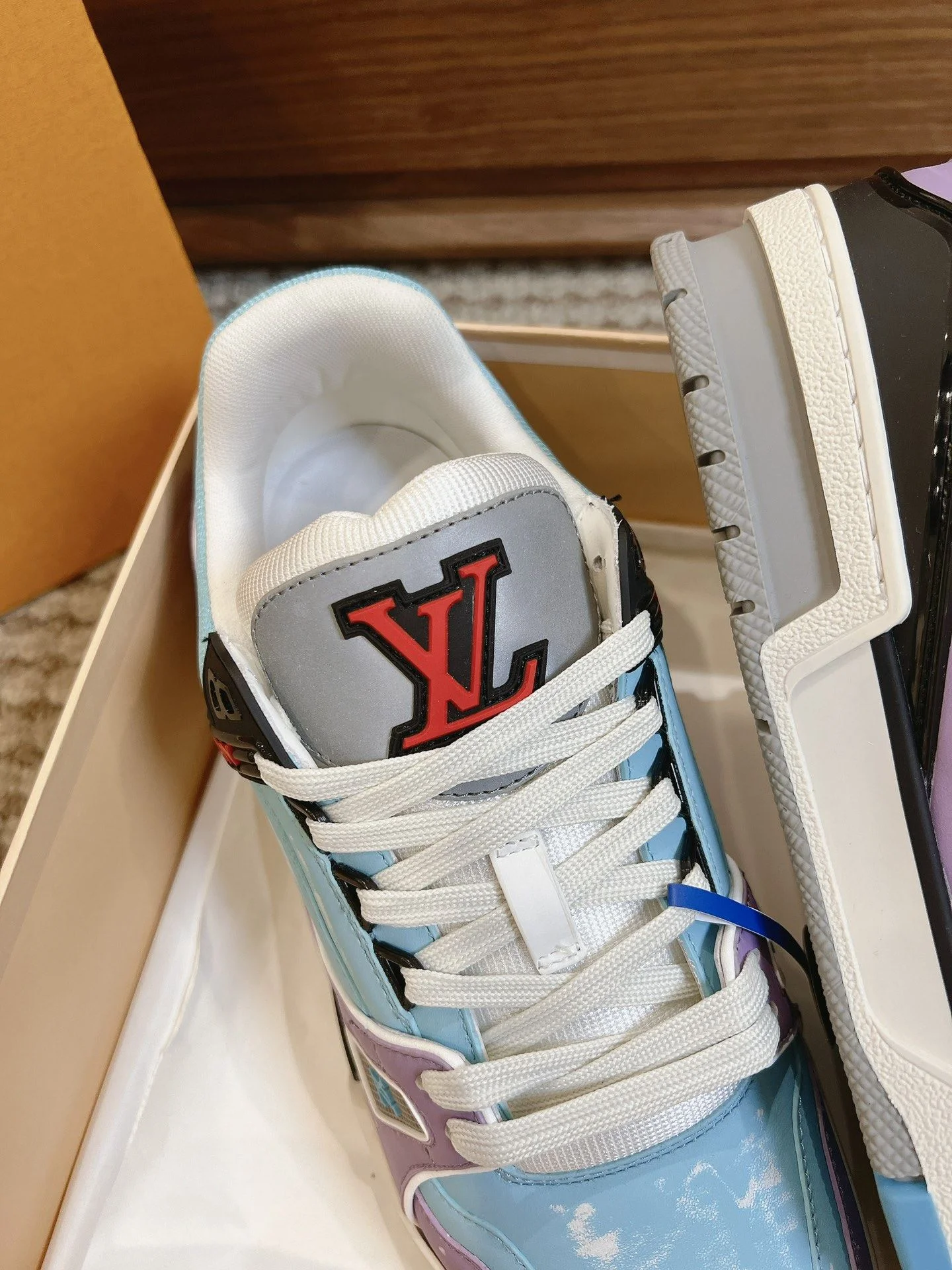 TopPick Louis Vuitton Trainer Sneaker 31443