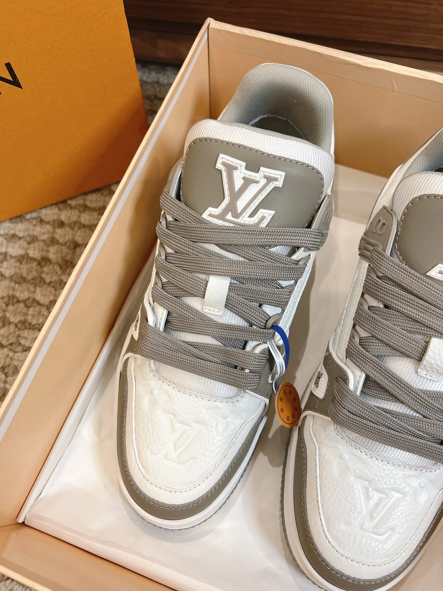 Louis Vuitton Trainer Sneaker Versatile 31440