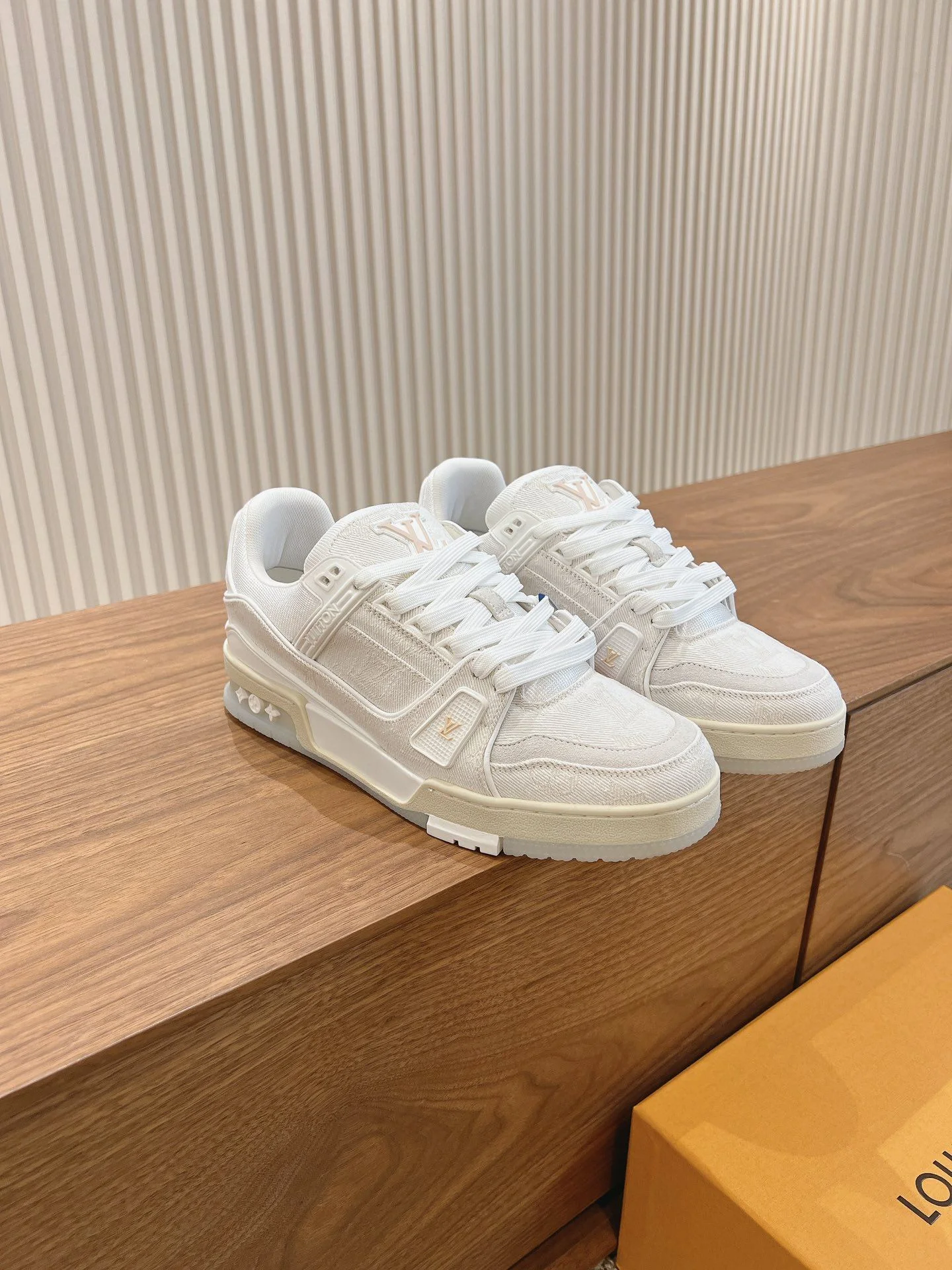 Louis Vuitton Trainer Sneaker Effortless 31436