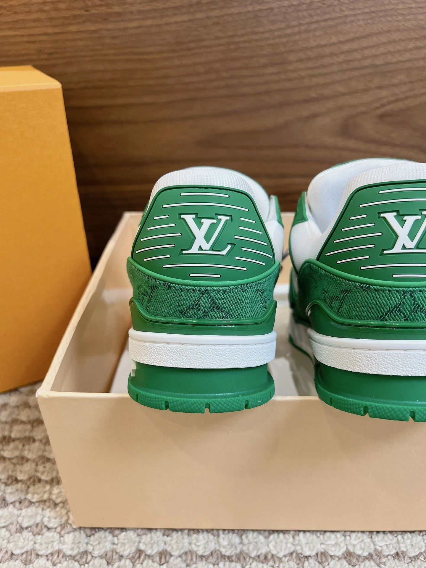TopPick Louis Vuitton Trainer Sneaker 31433