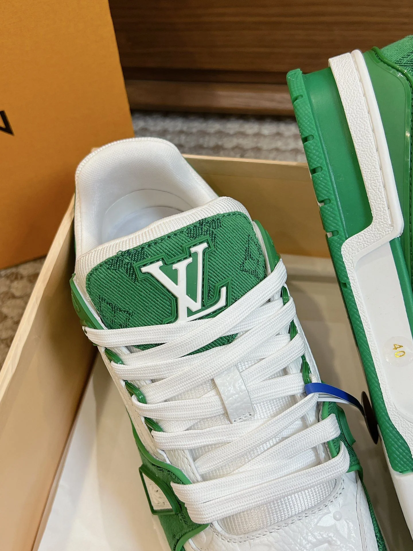 TopPick Louis Vuitton Trainer Sneaker 31433