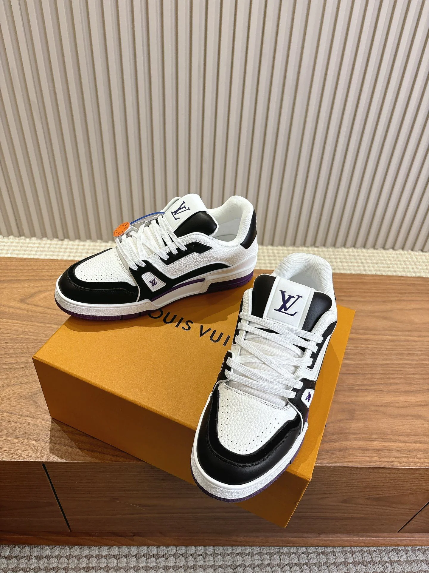 Louis Vuitton Trainer Sneaker Bold 31420