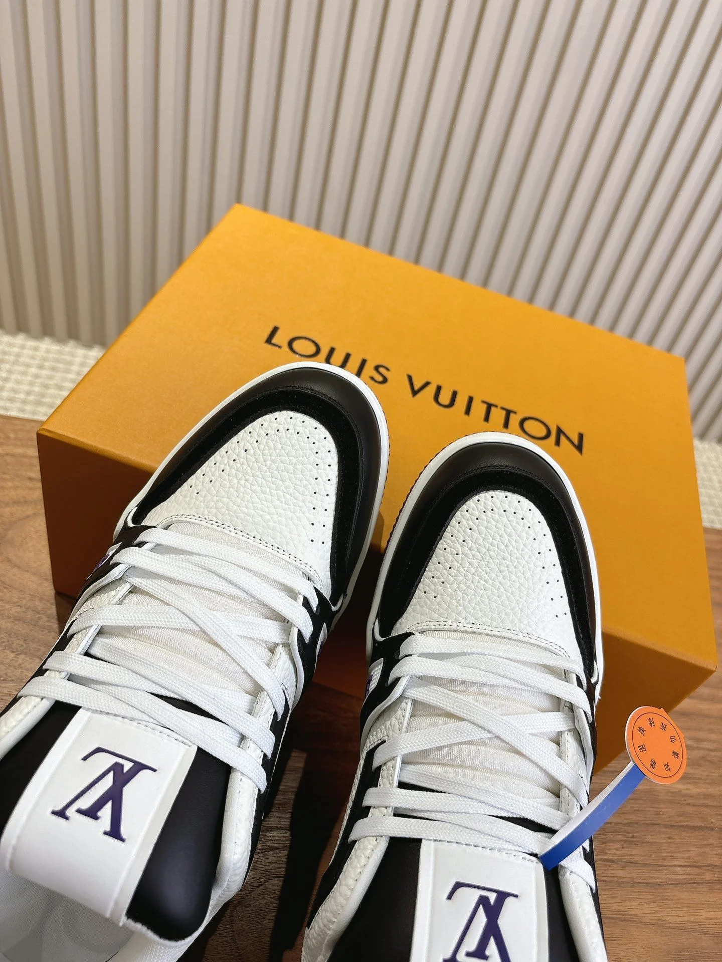 Louis Vuitton Trainer Sneaker Bold 31420