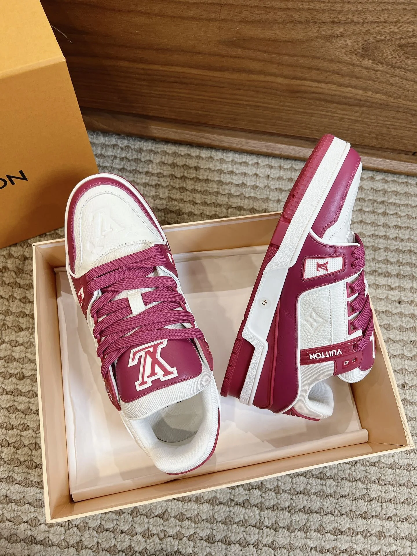 Louis Vuitton Trainer Sneaker Comfortable 31424