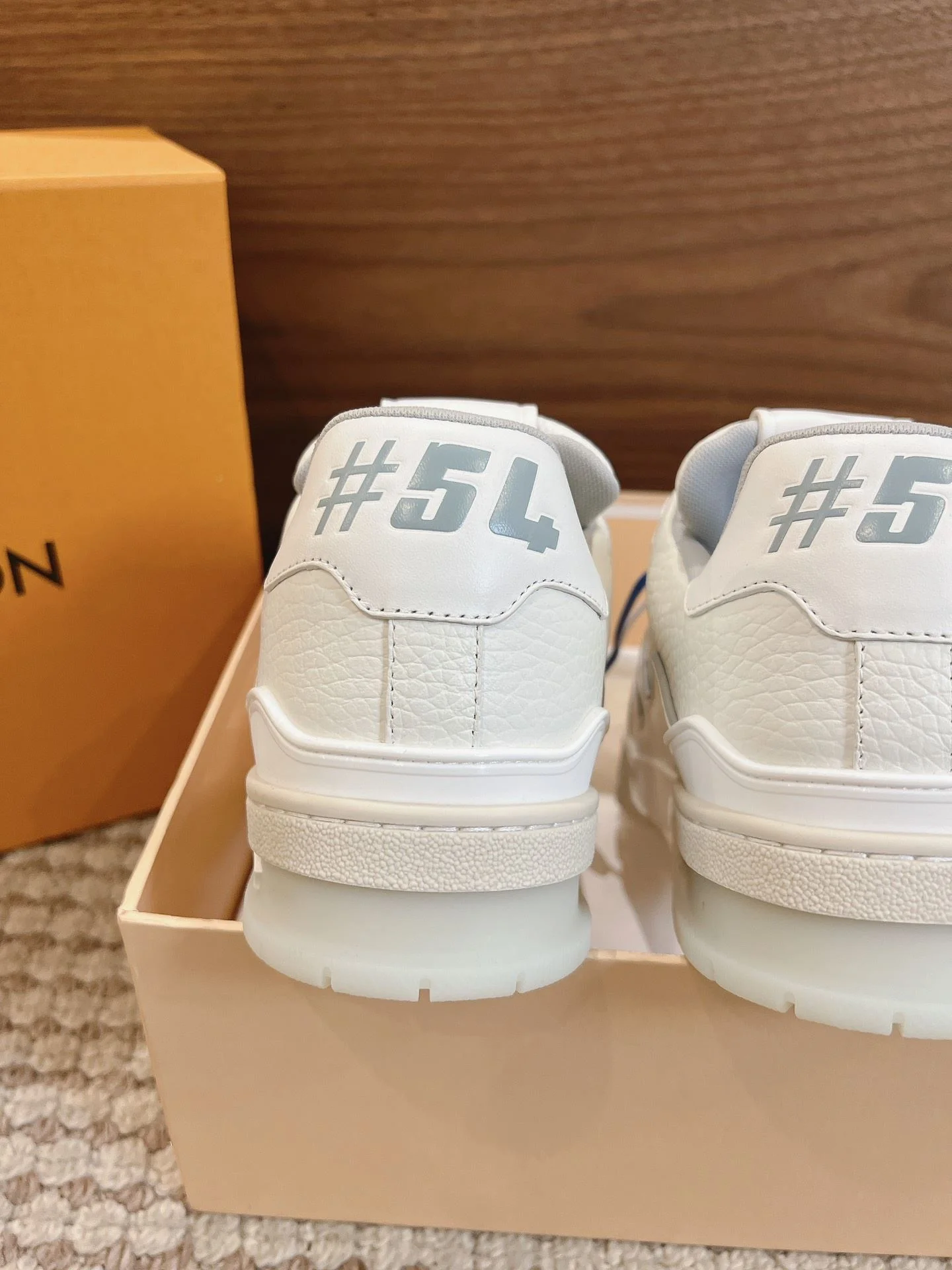 Louis Vuitton Trainer Sneaker TimelessDesign 31417