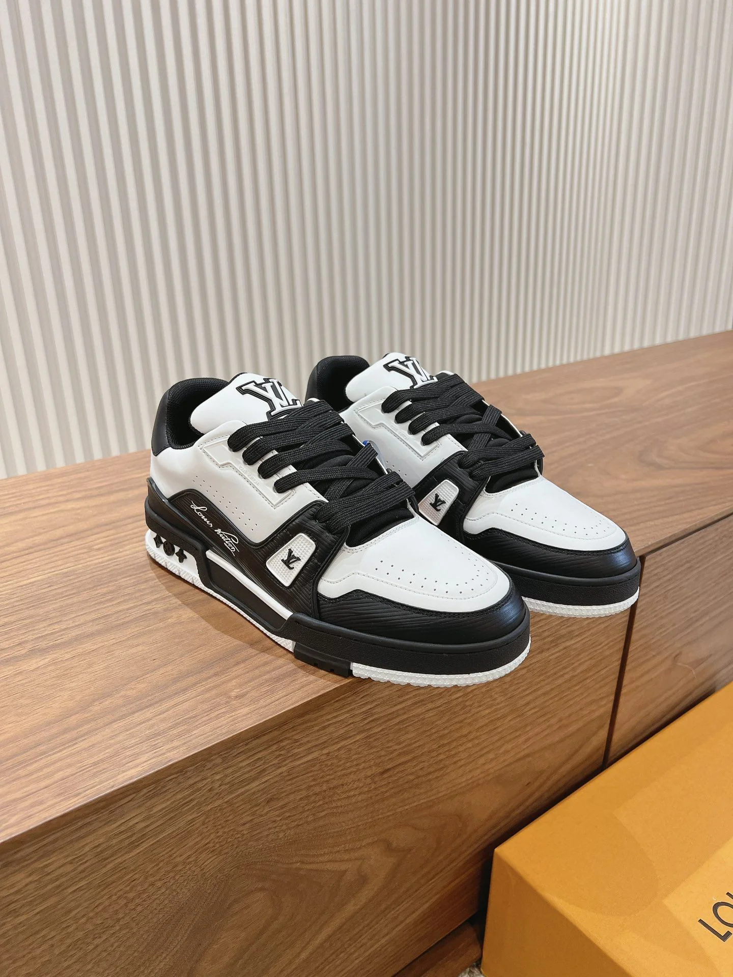QuickDry Louis Vuitton Trainer Sneaker 31414
