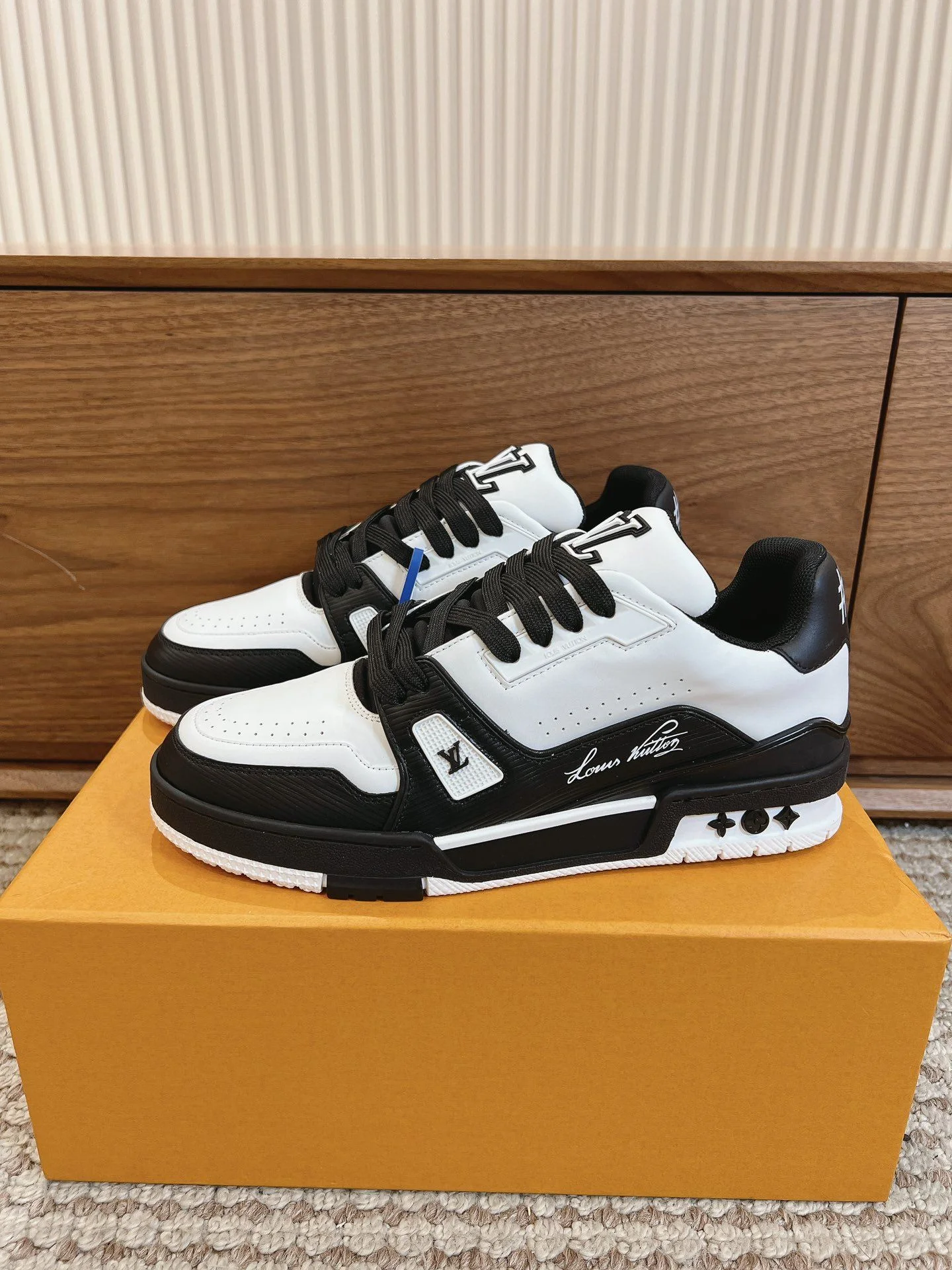 QuickDry Louis Vuitton Trainer Sneaker 31414
