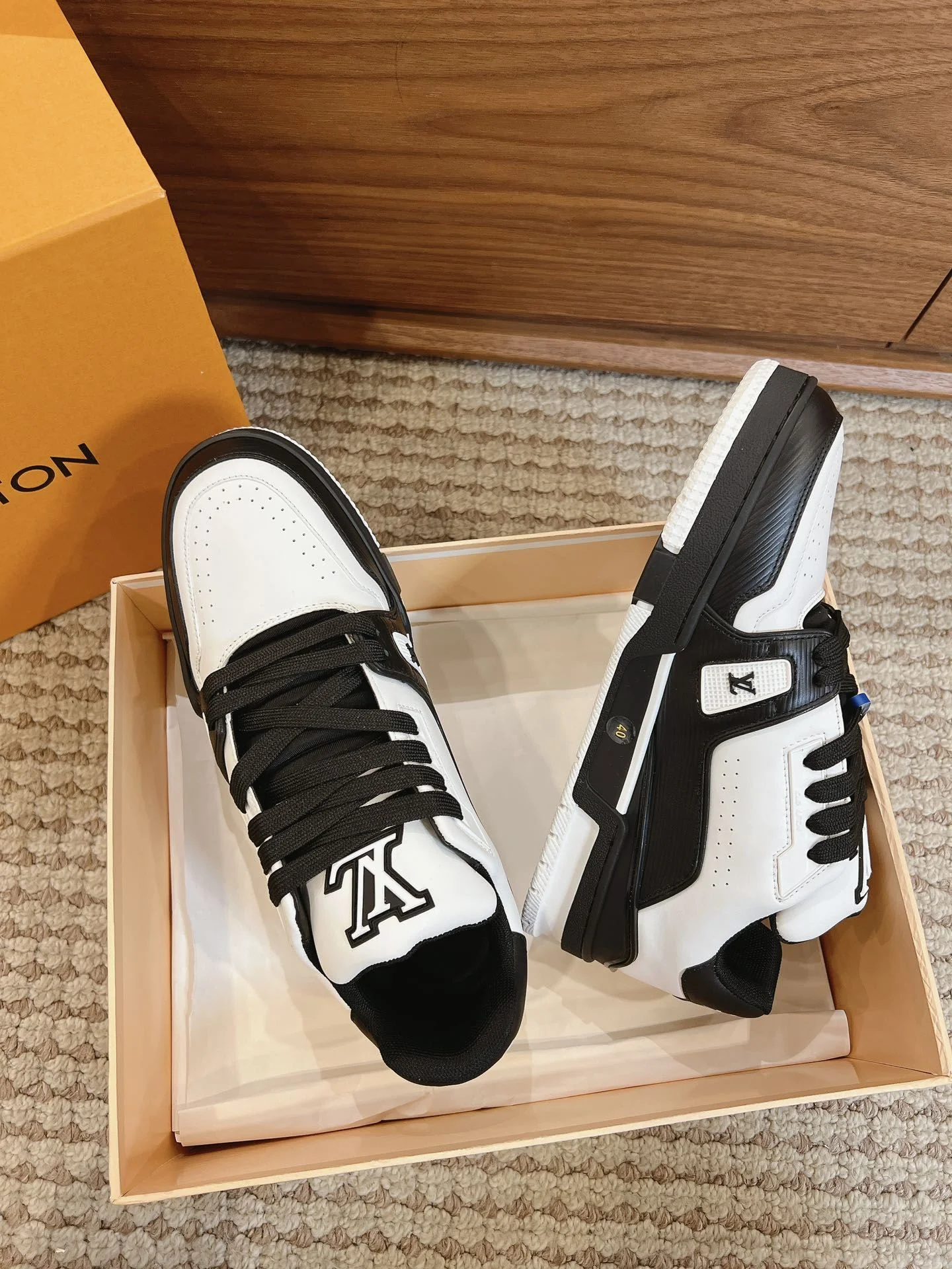 QuickDry Louis Vuitton Trainer Sneaker 31414