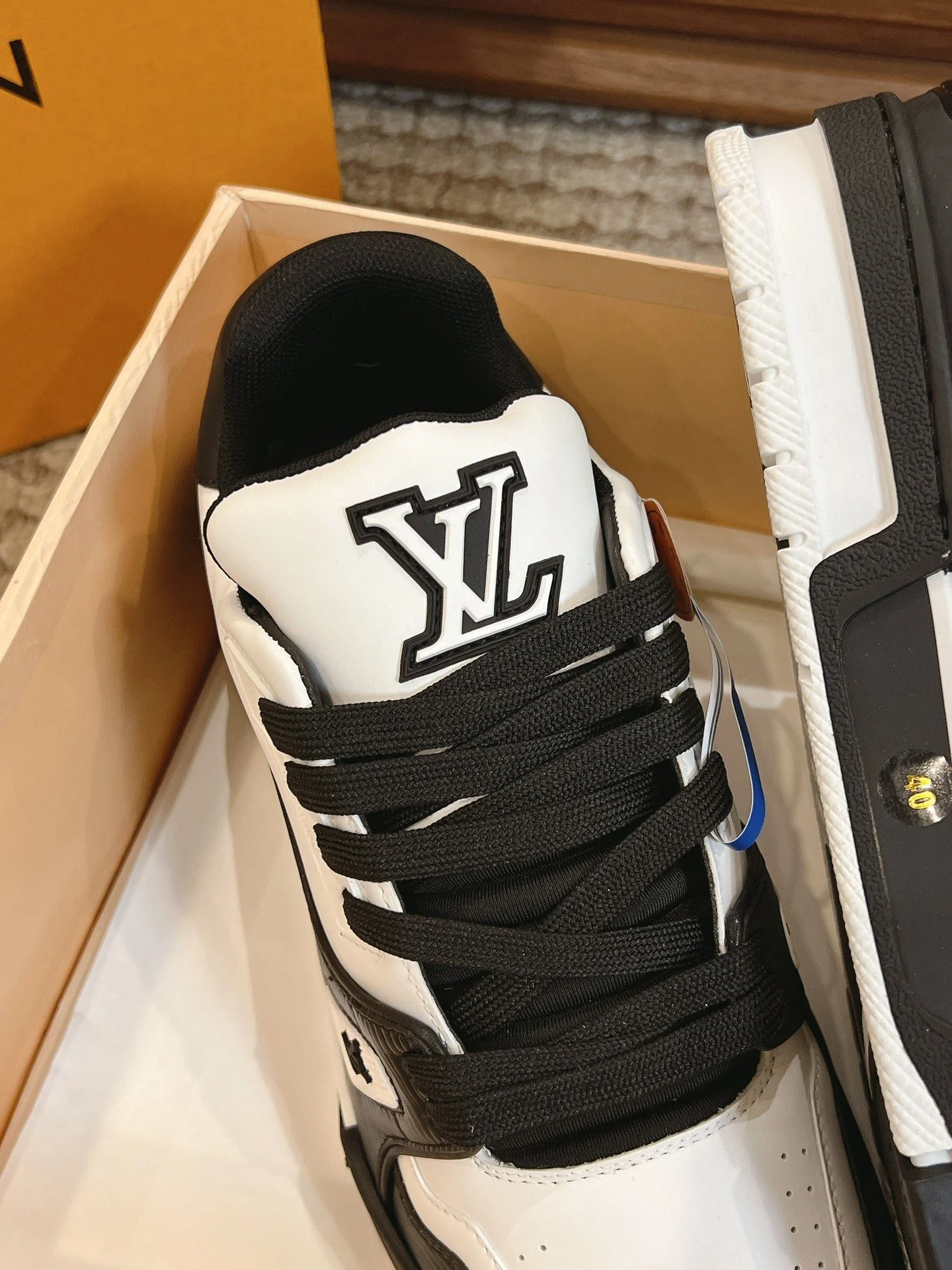 QuickDry Louis Vuitton Trainer Sneaker 31414