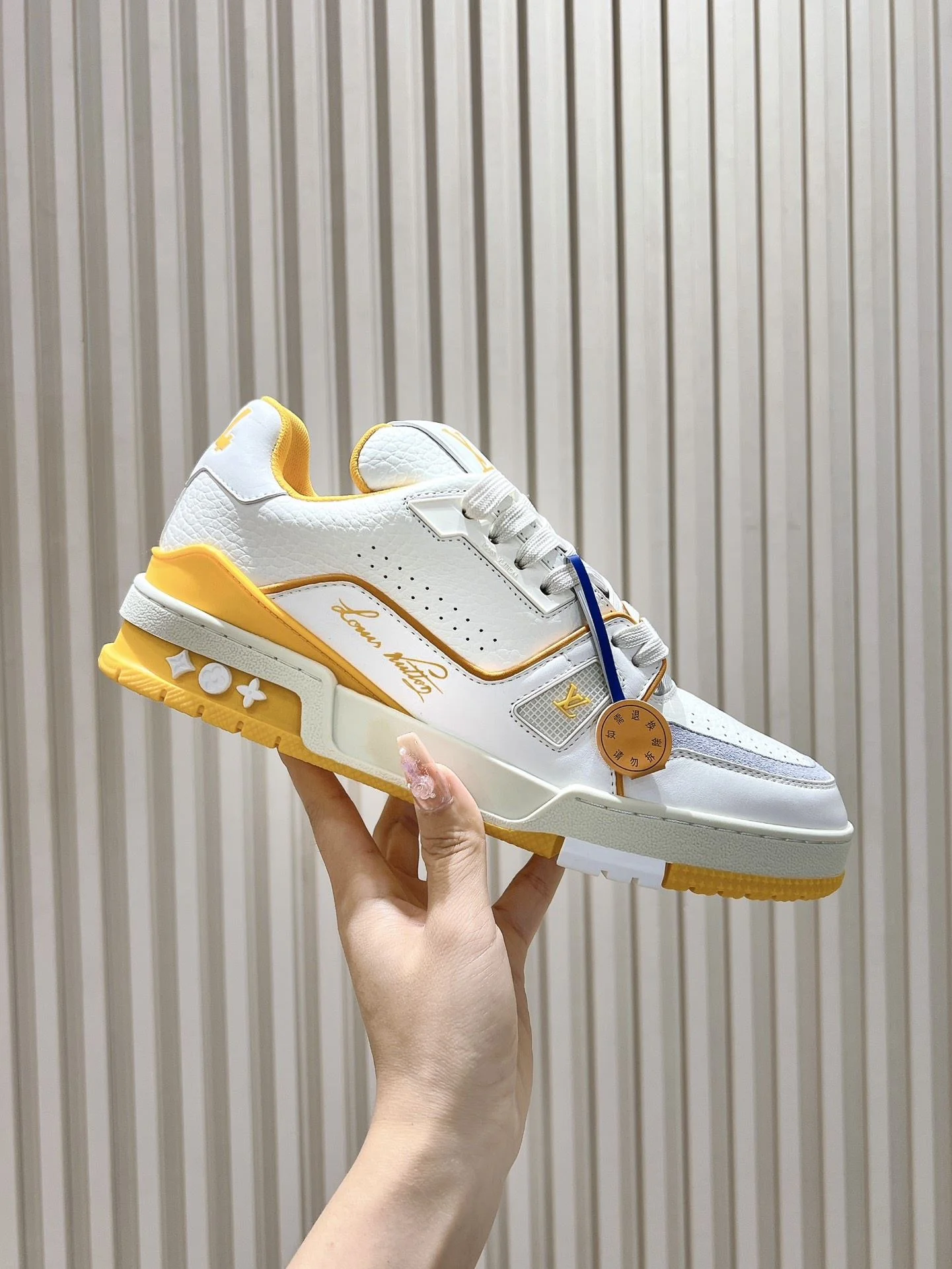 Refined Louis Vuitton Trainer Sneaker 31412