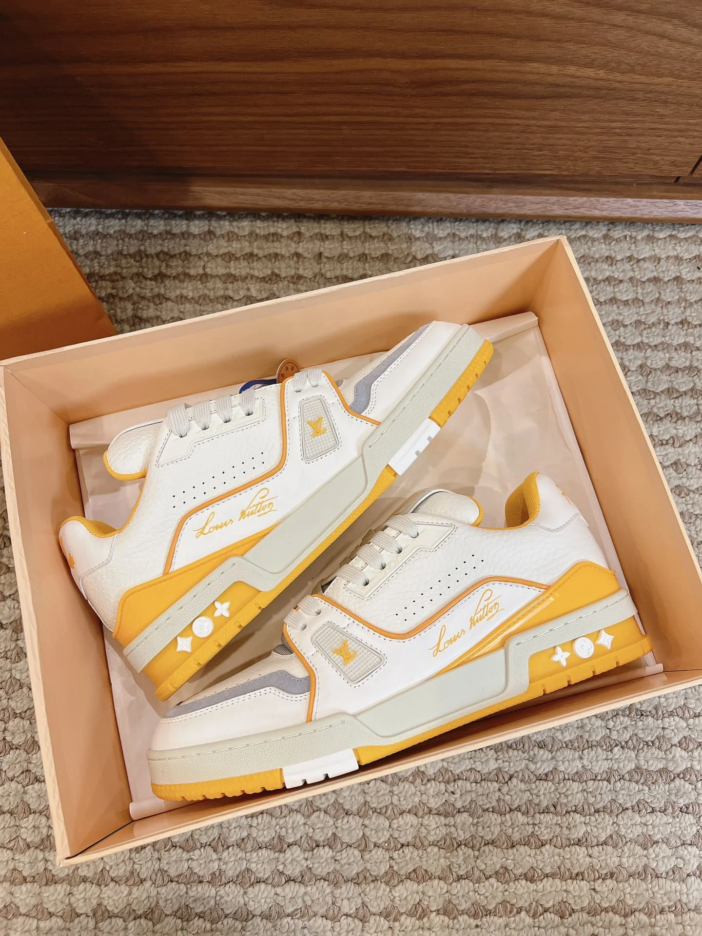 Refined Louis Vuitton Trainer Sneaker 31412