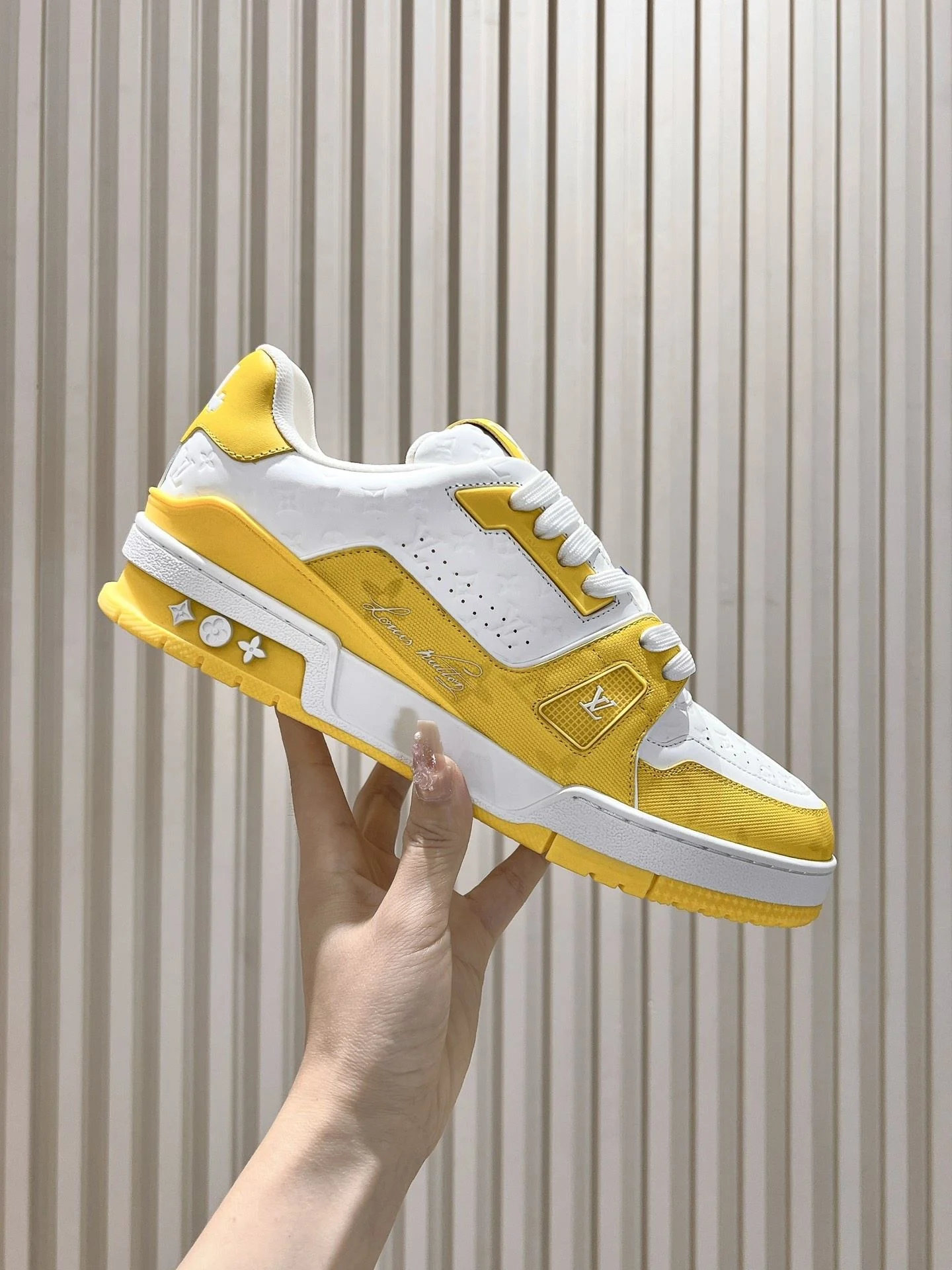 Louis Vuitton Trainer Sneaker ZipUp 31432