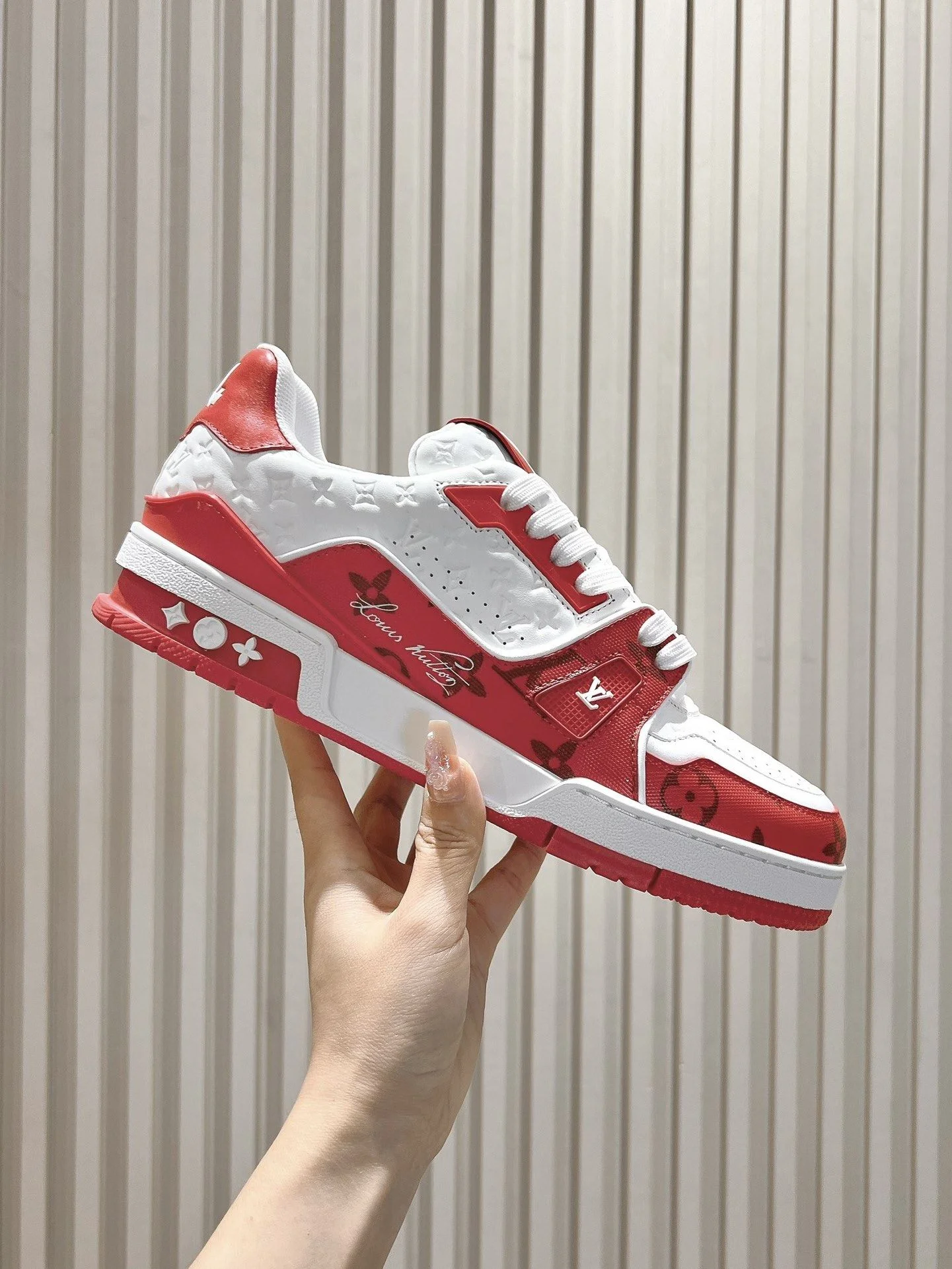 Louis Vuitton Trainer Sneaker WellDesigned 31404