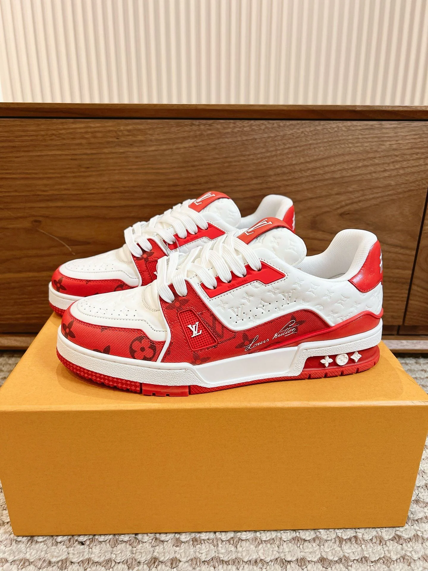 Louis Vuitton Trainer Sneaker WellDesigned 31404