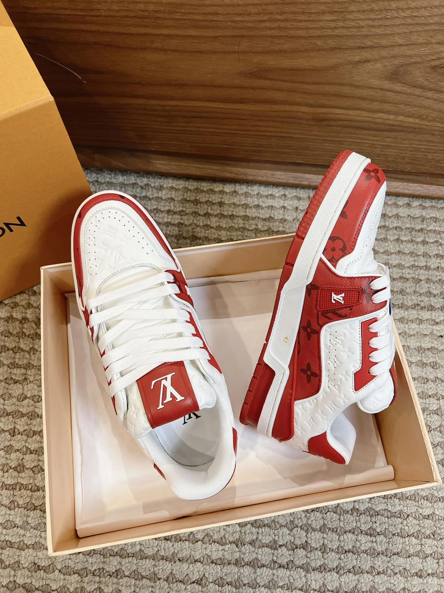 Louis Vuitton Trainer Sneaker WellDesigned 31404