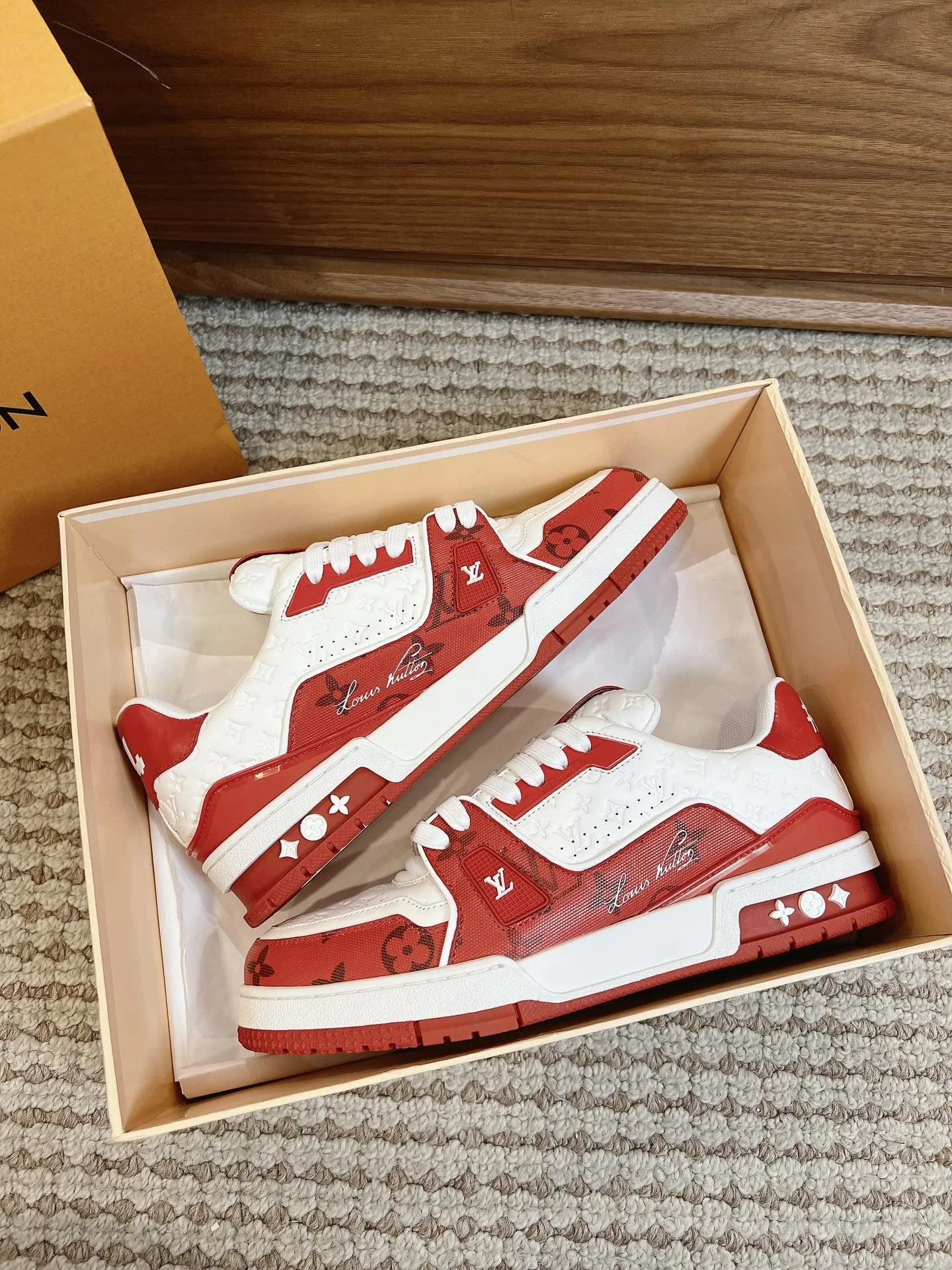 Louis Vuitton Trainer Sneaker WellDesigned 31404