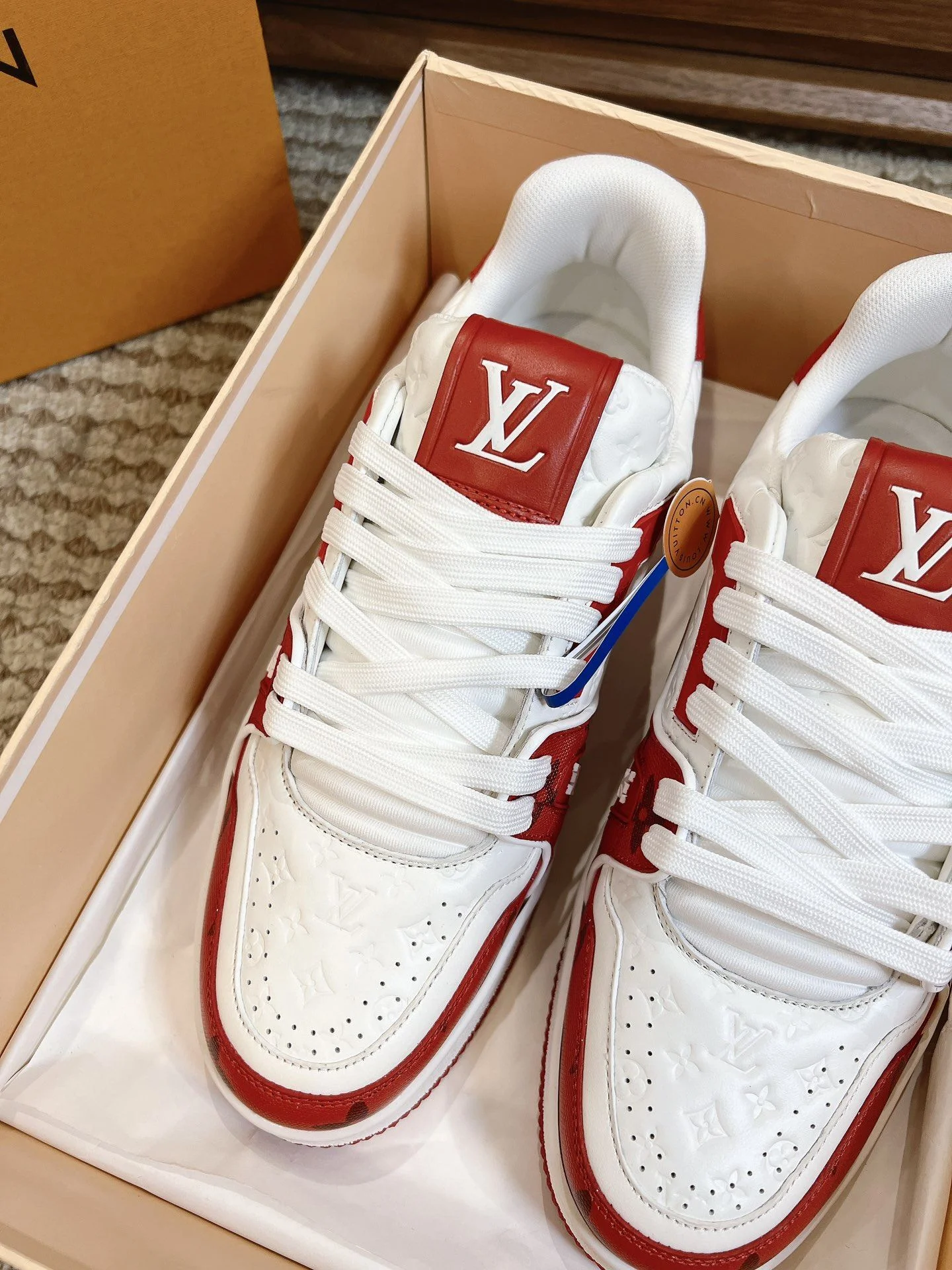 Louis Vuitton Trainer Sneaker WellDesigned 31404