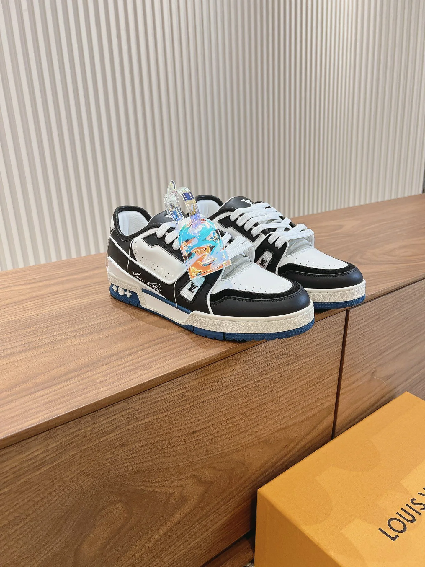 Louis Vuitton Trainer Sneaker Efficient 31431
