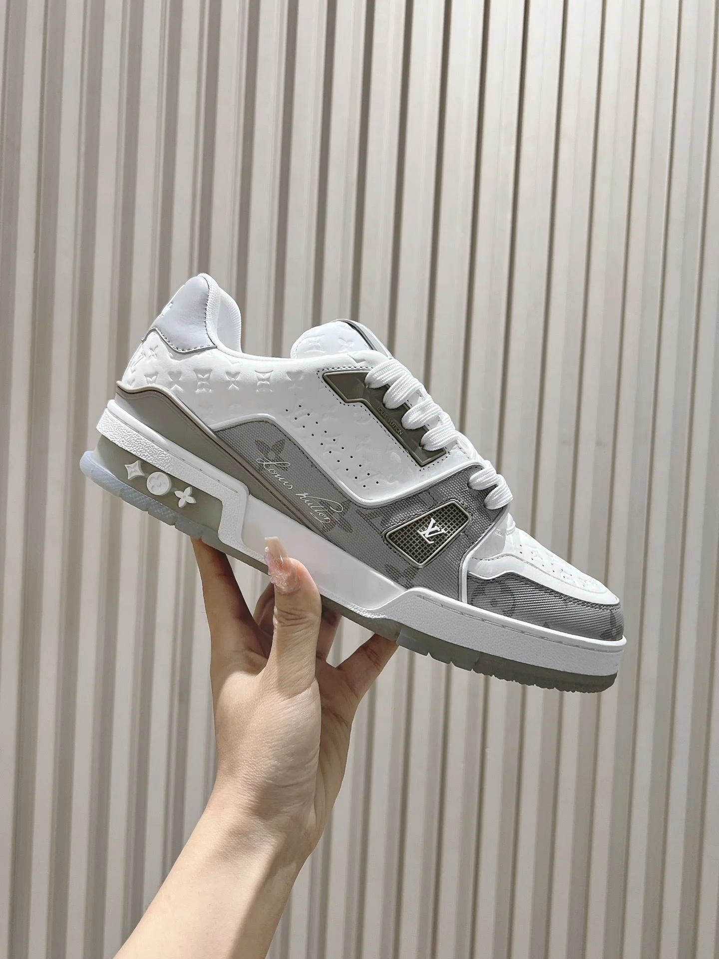 Durable Louis Vuitton Trainer Sneaker 31415