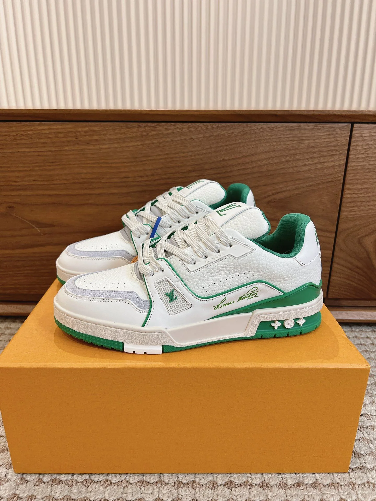 Louis Vuitton Trainer Sneaker Reliable 31434