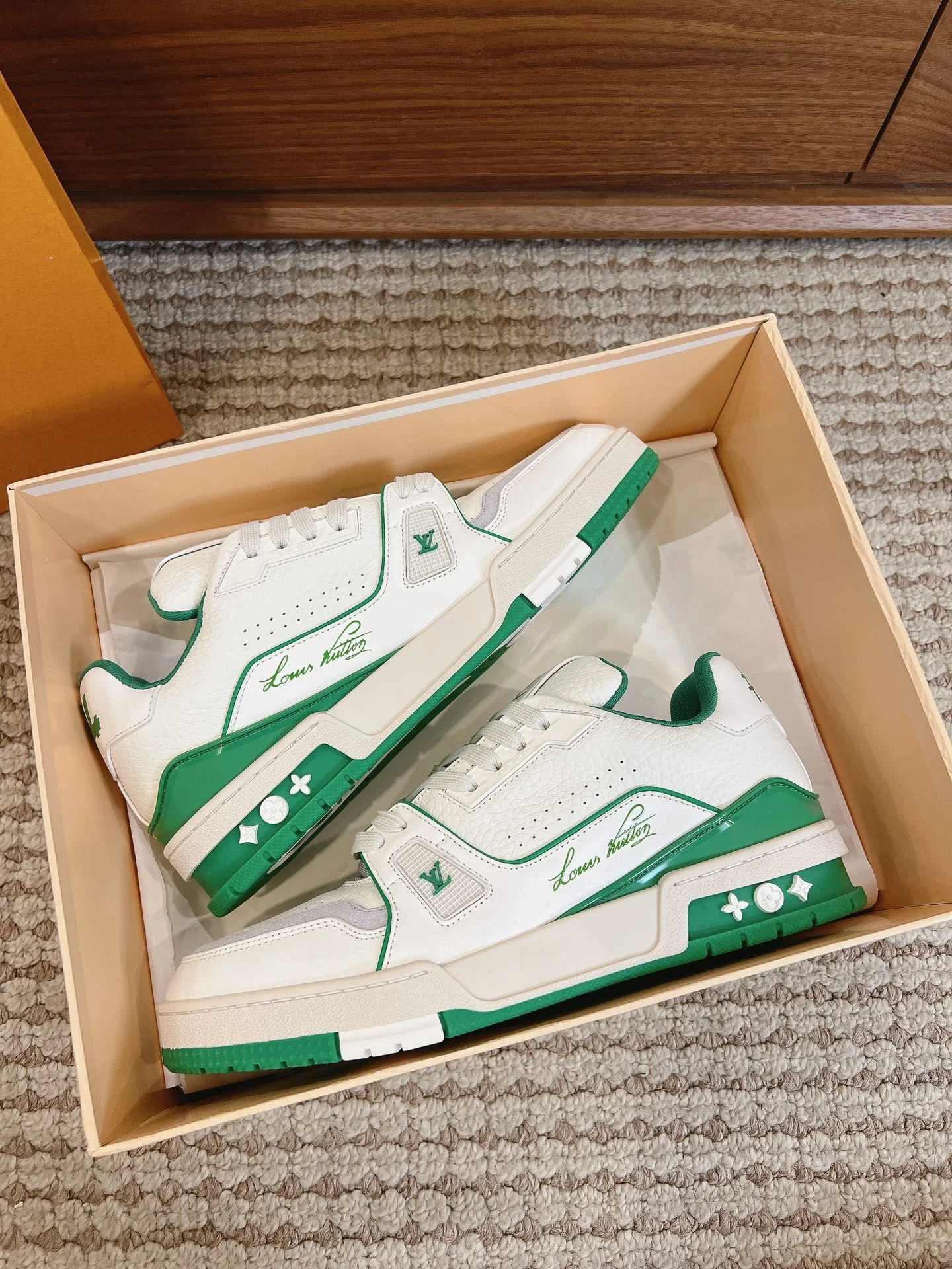 Louis Vuitton Trainer Sneaker Reliable 31434
