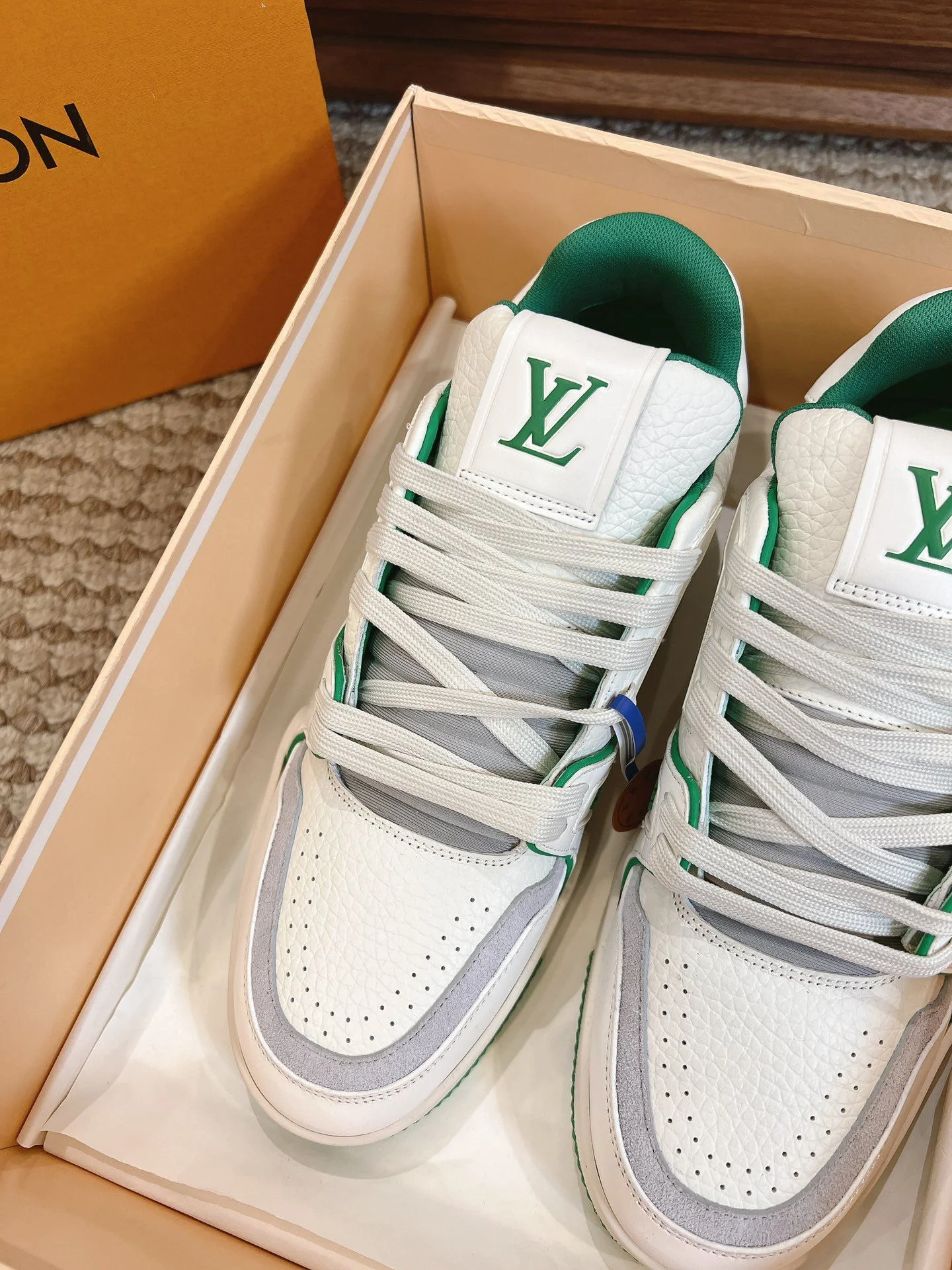 Louis Vuitton Trainer Sneaker Reliable 31434