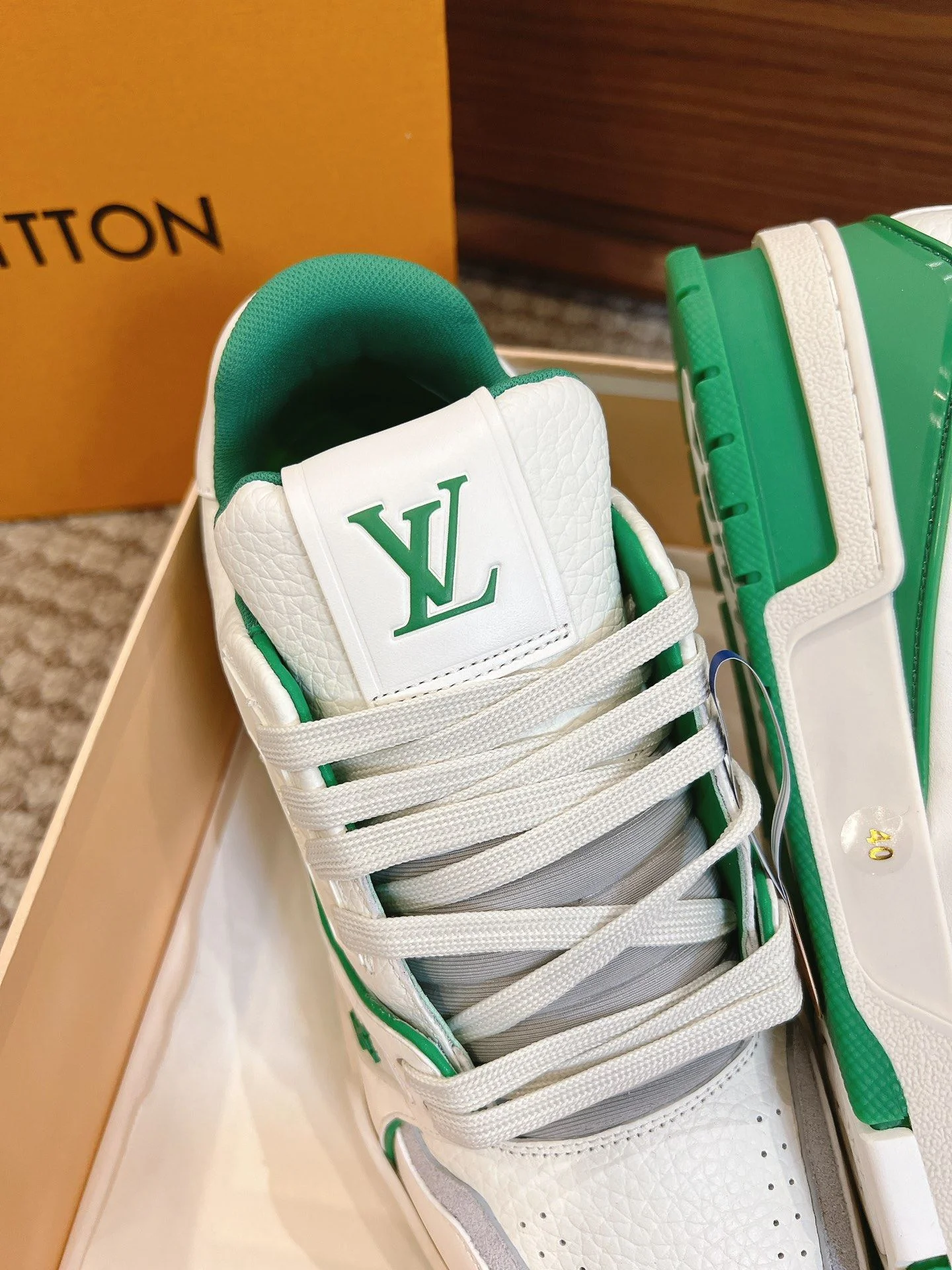 Louis Vuitton Trainer Sneaker Reliable 31434