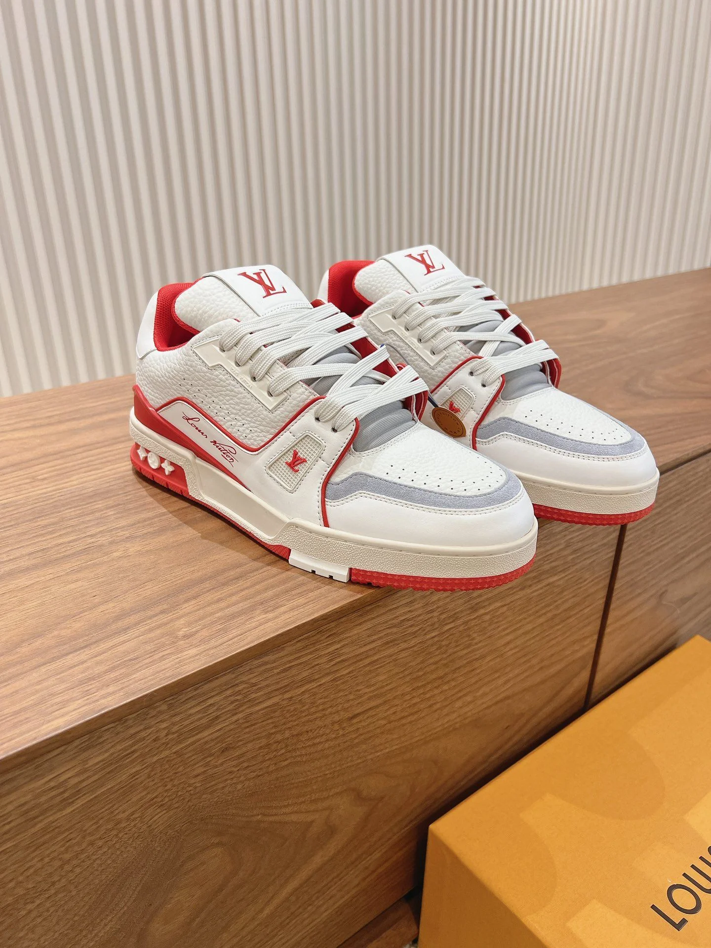 Seasonal Louis Vuitton Trainer Sneaker 31429