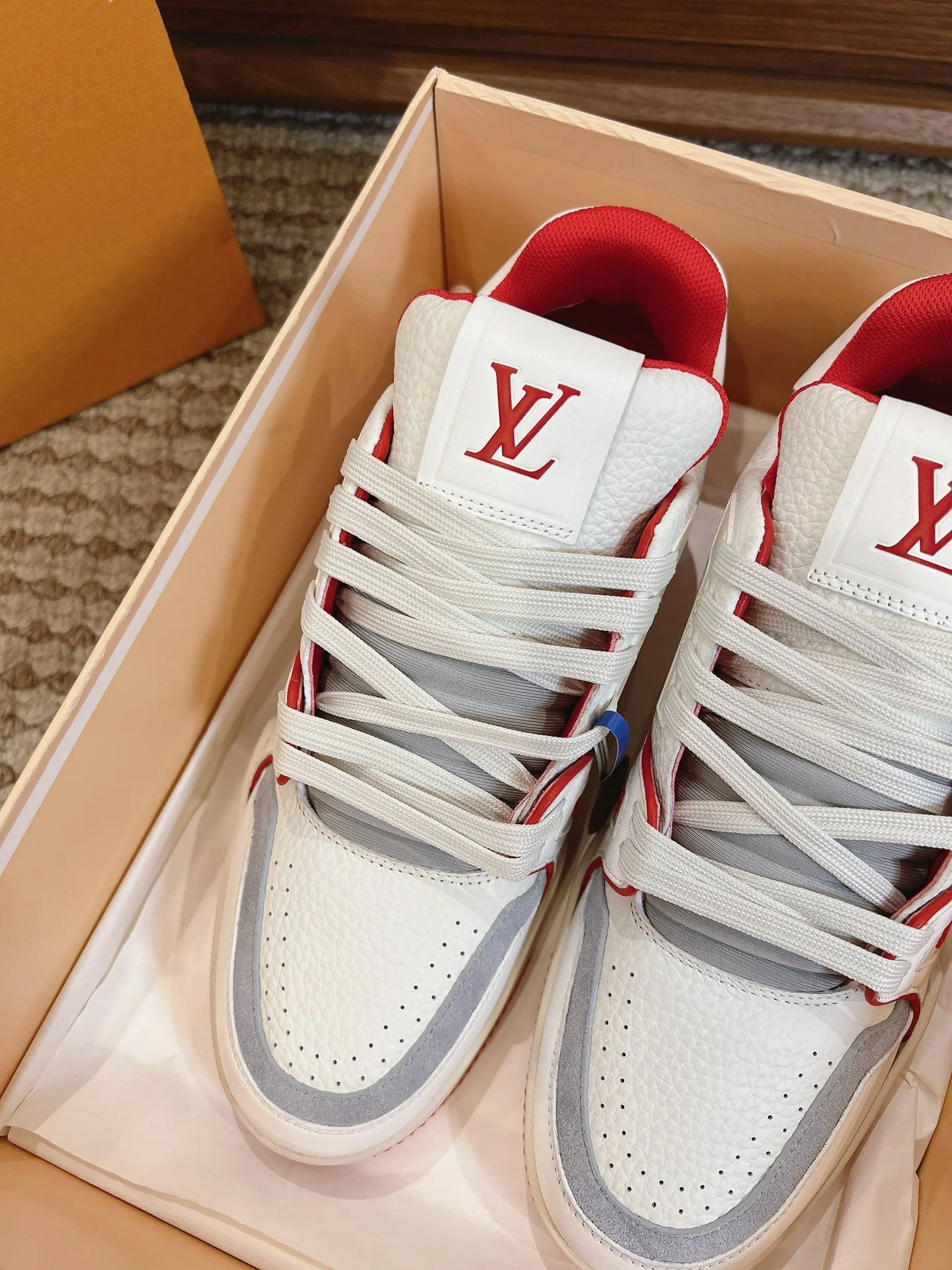 Seasonal Louis Vuitton Trainer Sneaker 31429