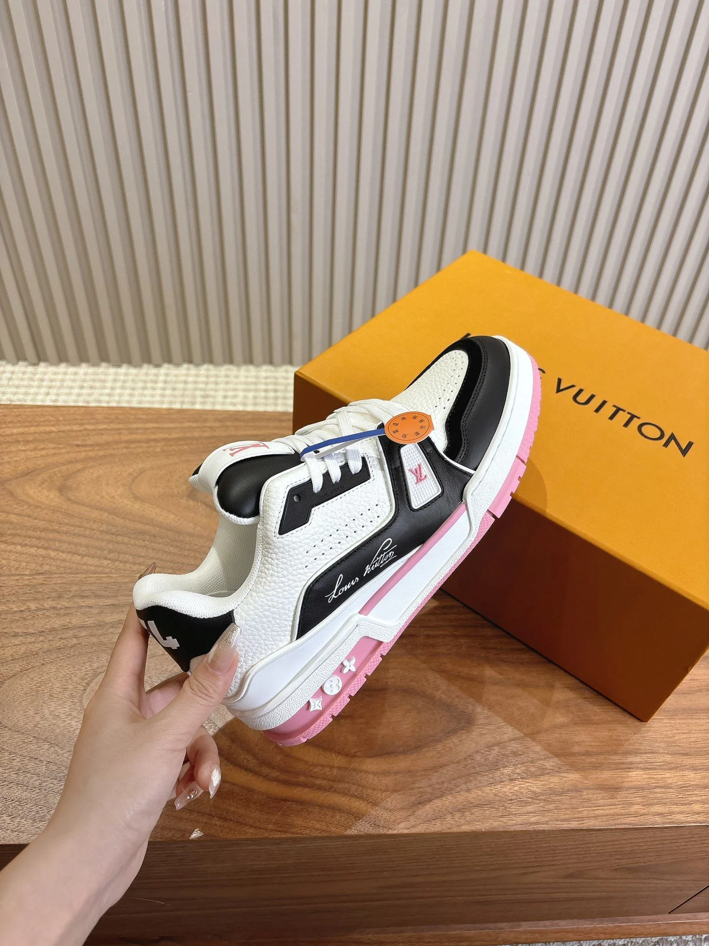 Sporty Louis Vuitton Trainer Sneaker 31426